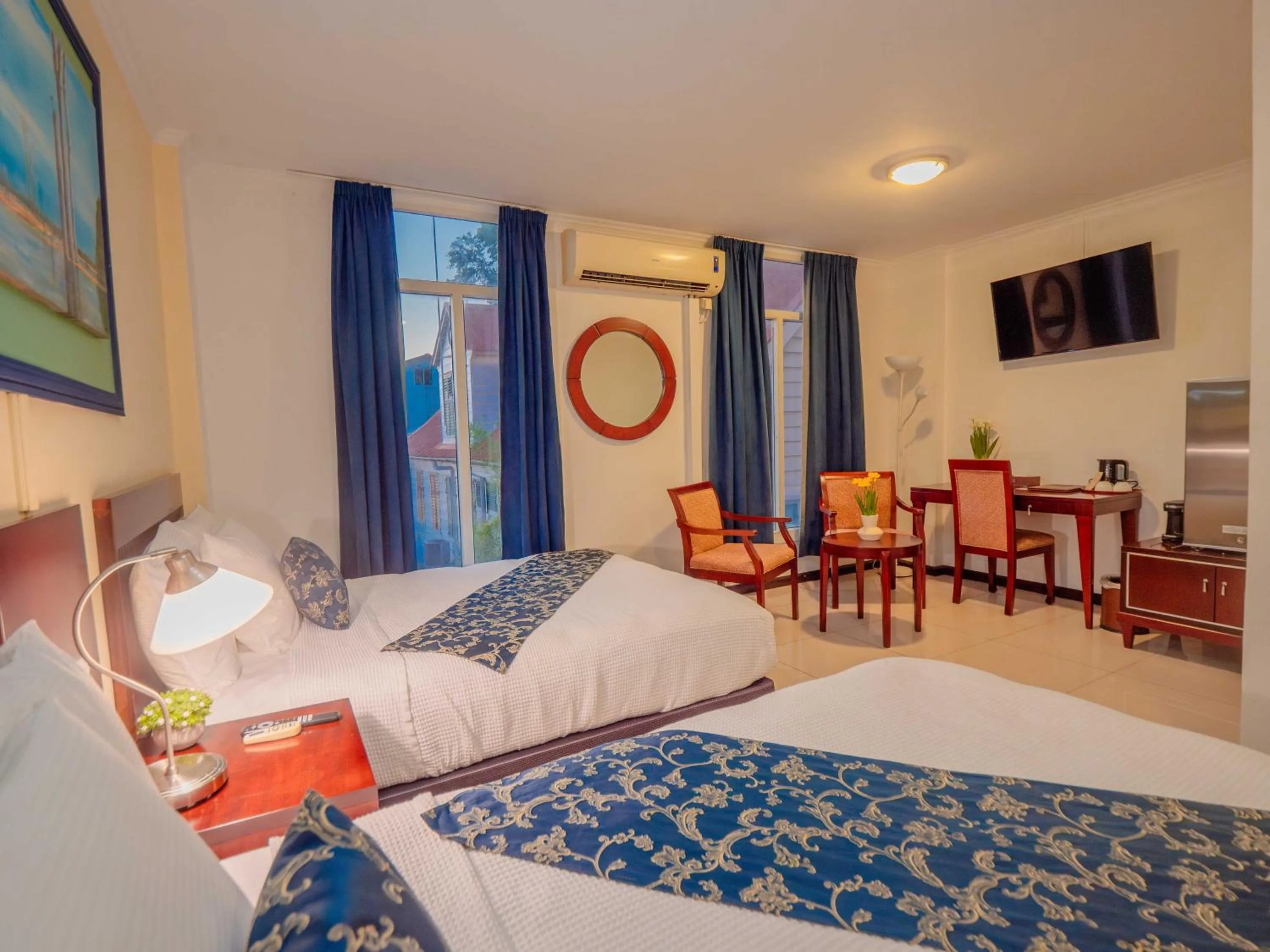 Bed in Hotel Palacio