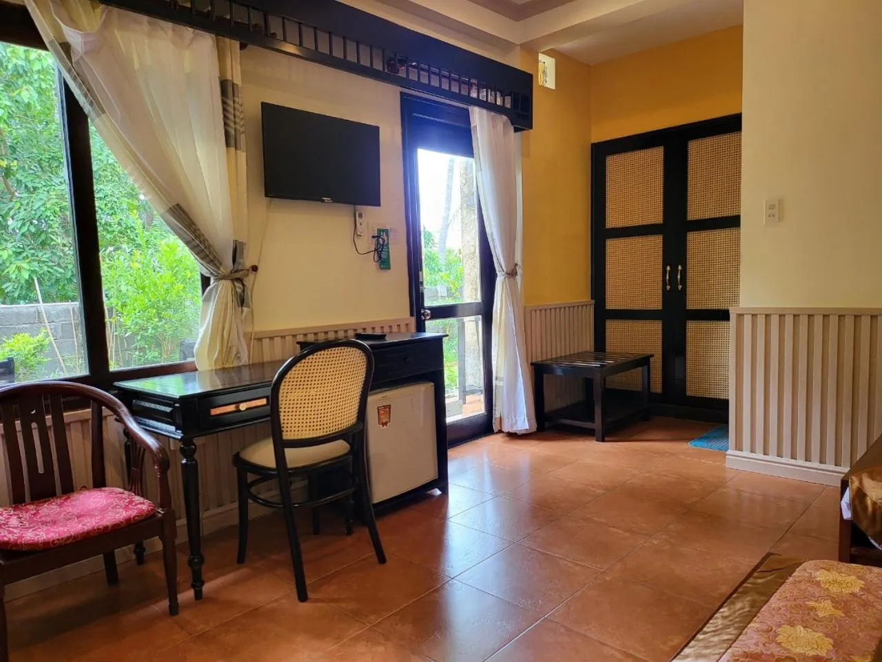 TV and multimedia in Rang Garden Bungalow