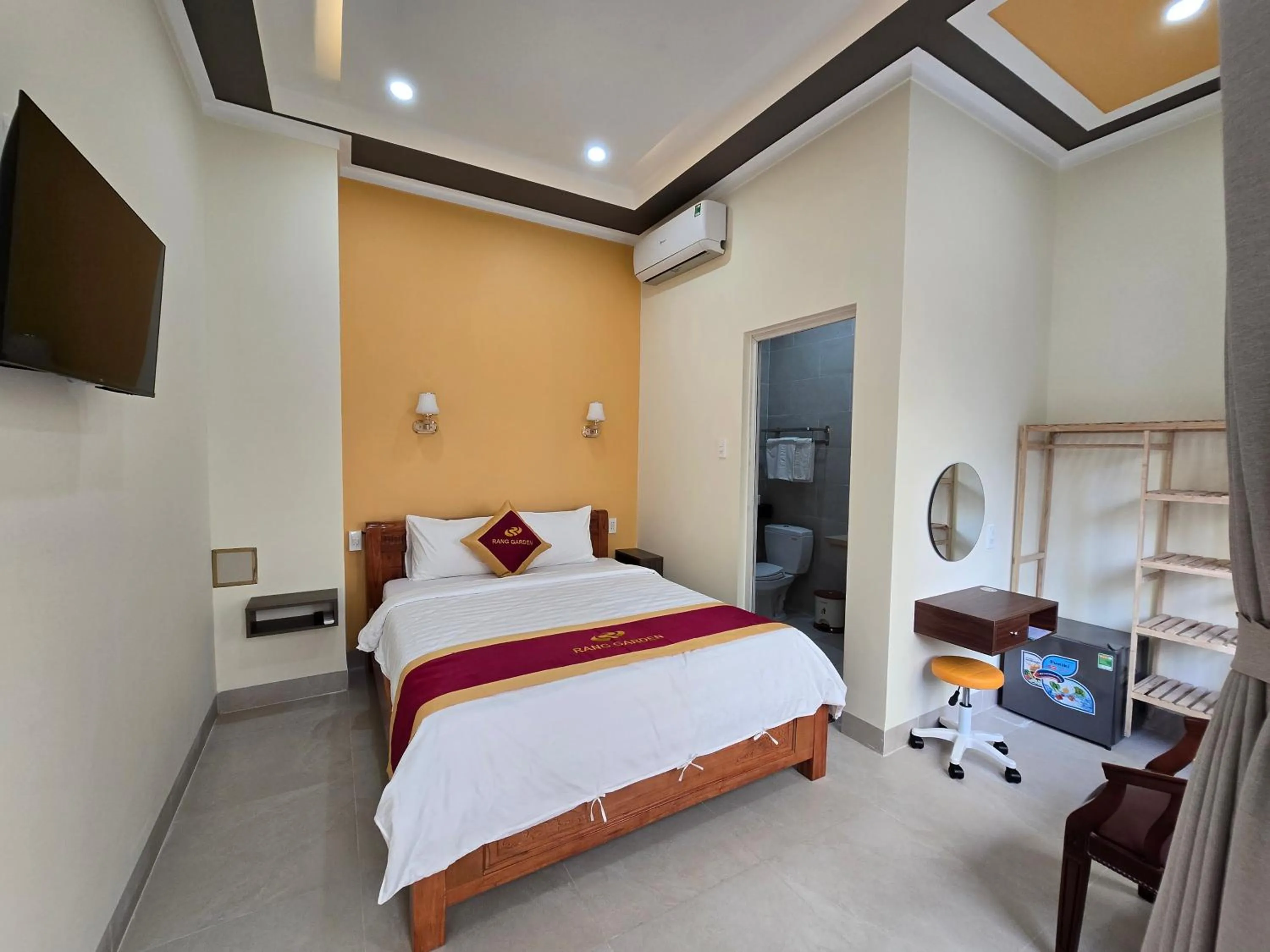 Bed in Rang Garden Bungalow