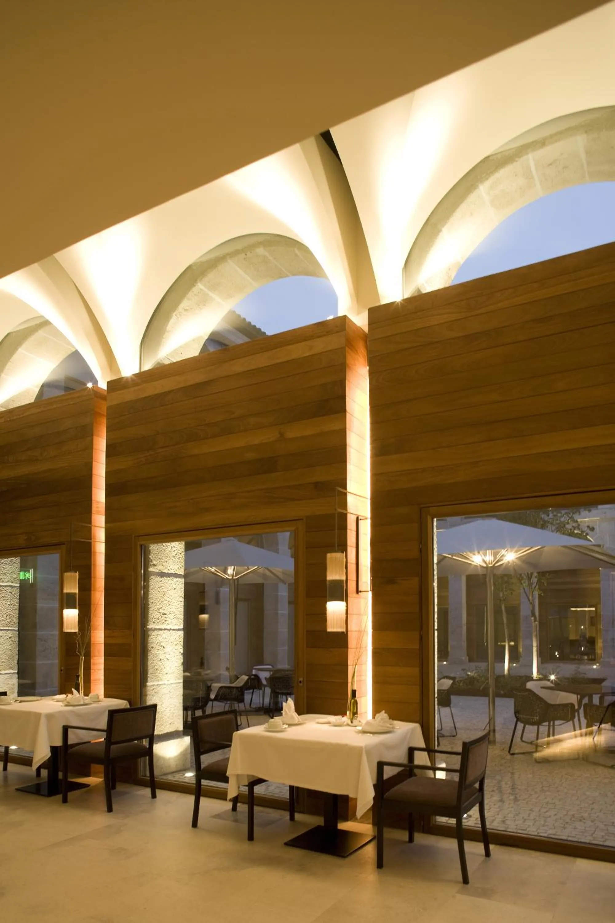 Restaurant/places to eat in Parador de Alcalá de Henares