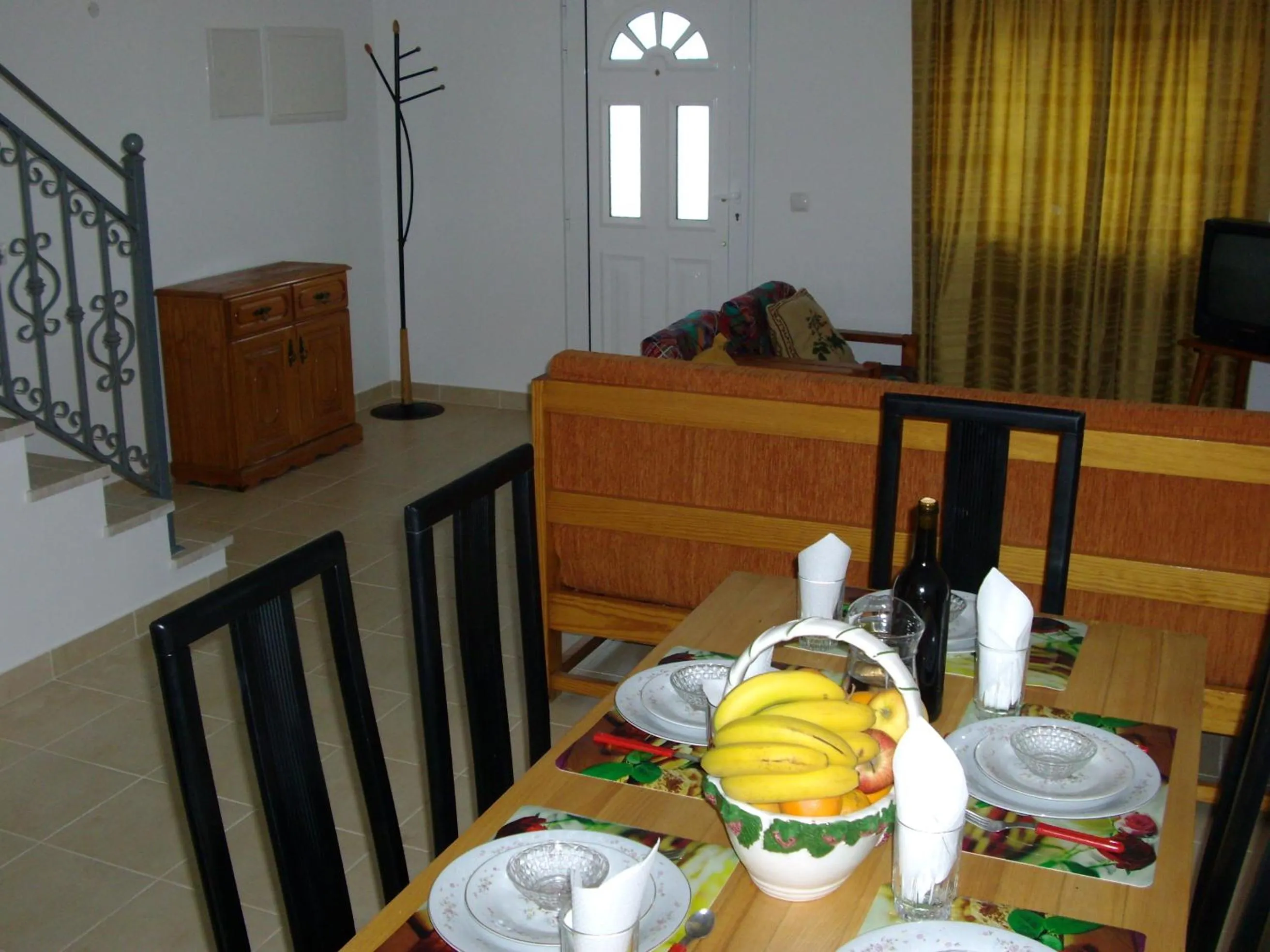 Dining area in RC - Pata Residence