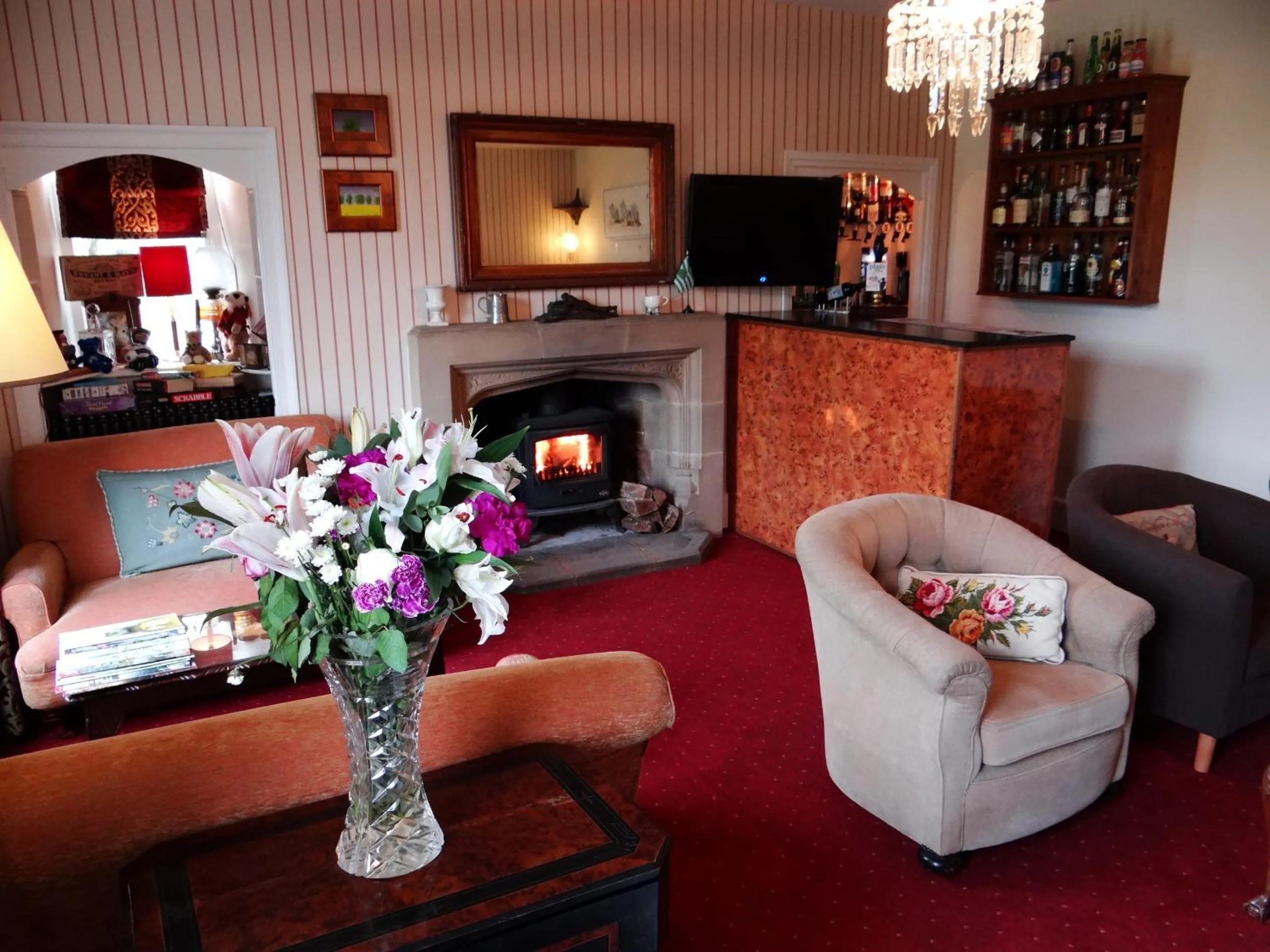 Lounge or bar in Rollestone Manor B&B and Restaurant