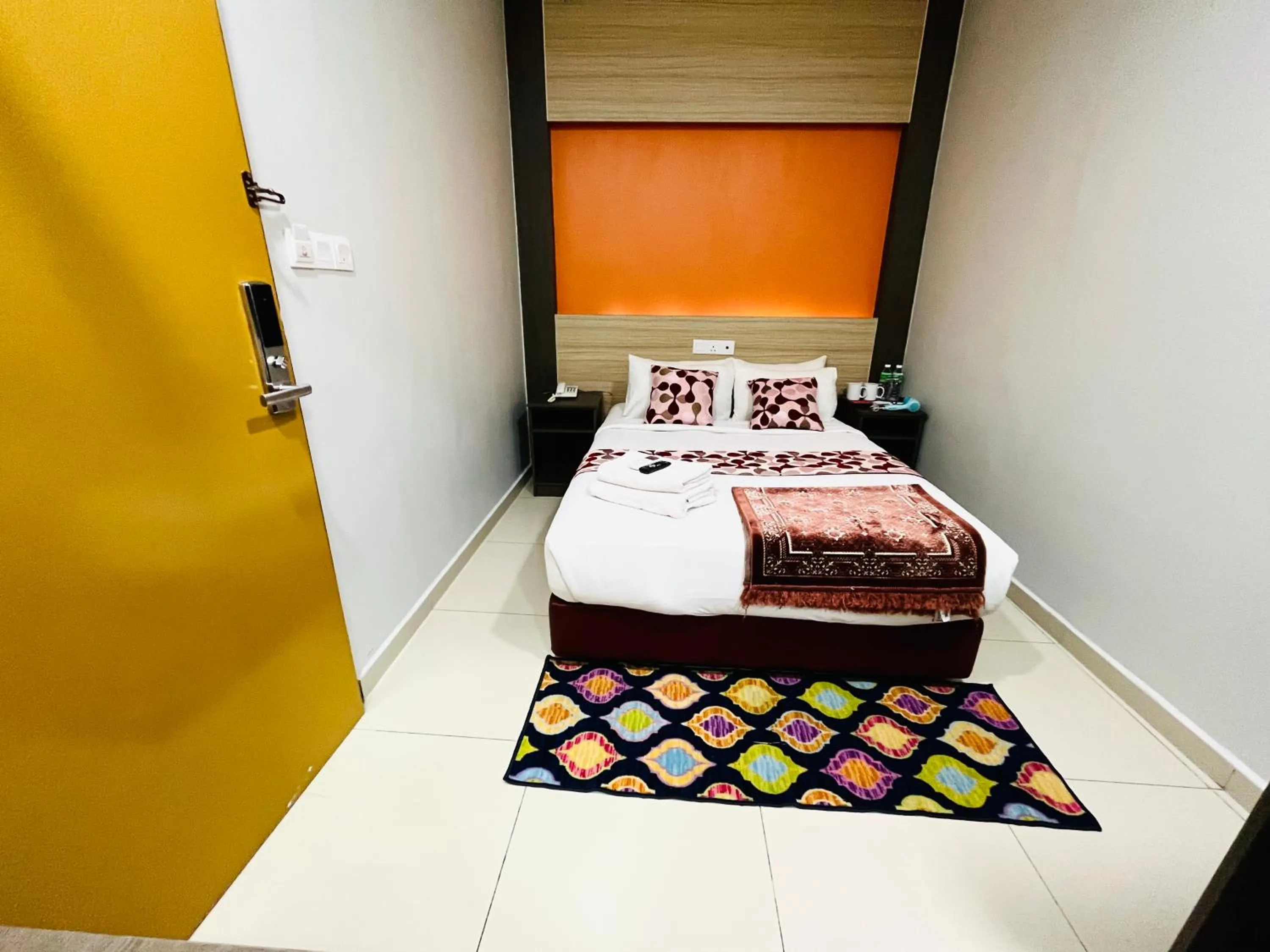 Property building, Bed in Prime Hotel at TRX Tower