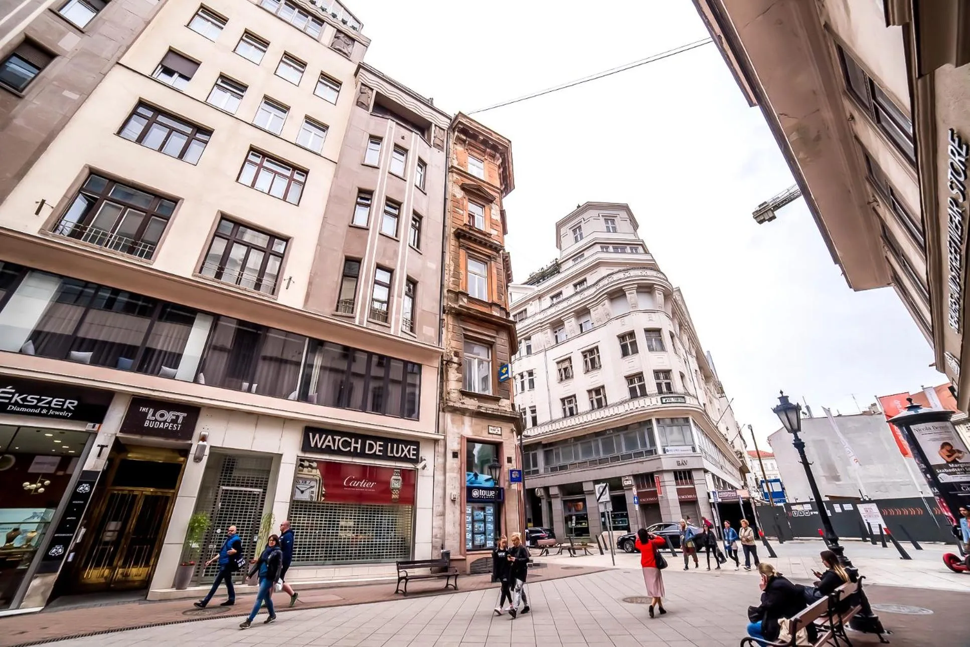 Neighbourhood in 2B Hostel & Rooms