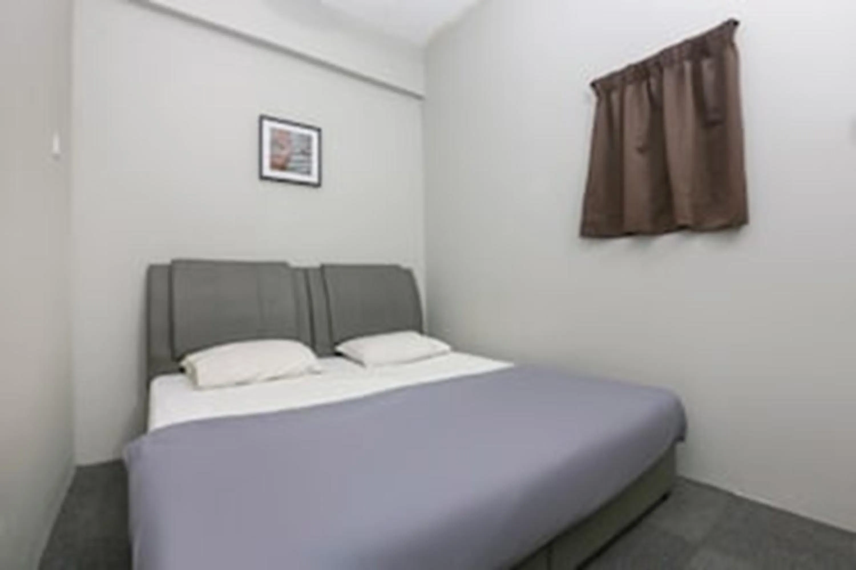 Photo of the whole room in SPOT ON 89751 Bed Station Guest House