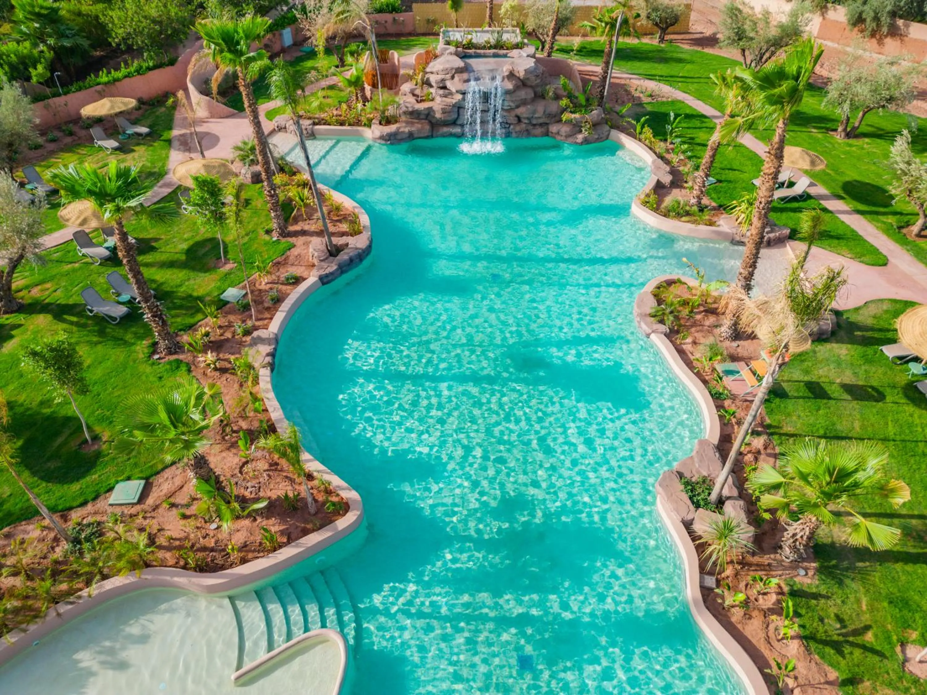 Swimming pool in Oasis lodges