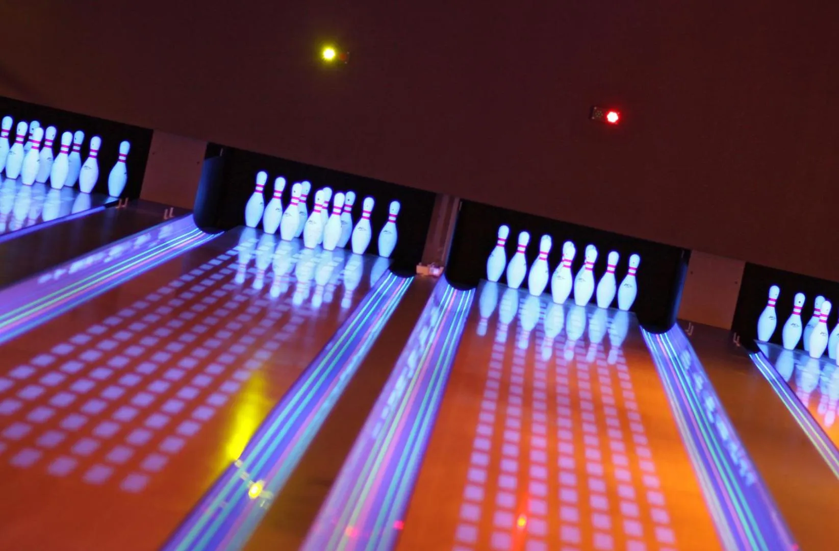 Bowling in Hotel Malinowski Business