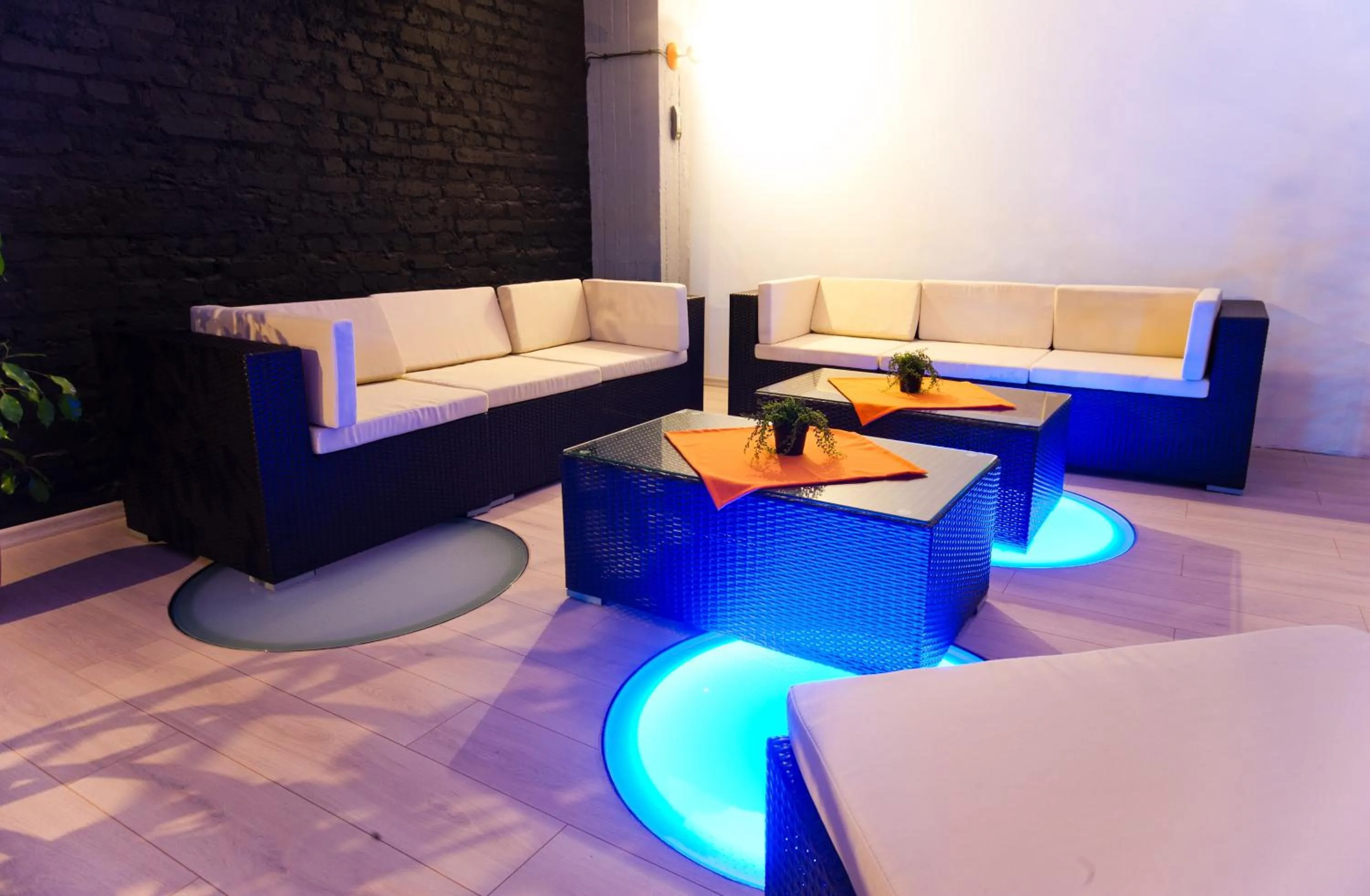 Communal lounge/ TV room in Hotel Malinowski Business