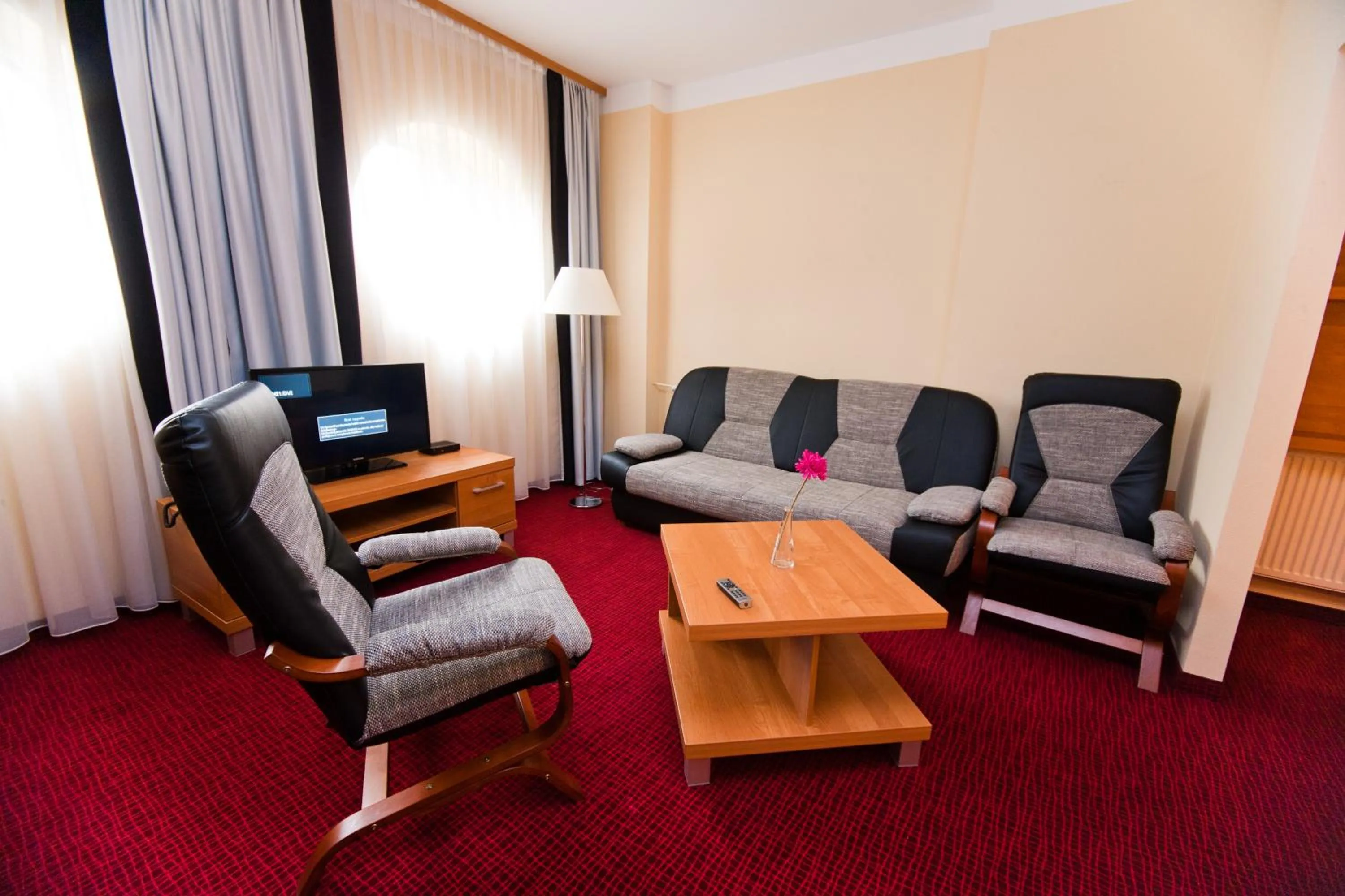 Family in Hotel Malinowski Business