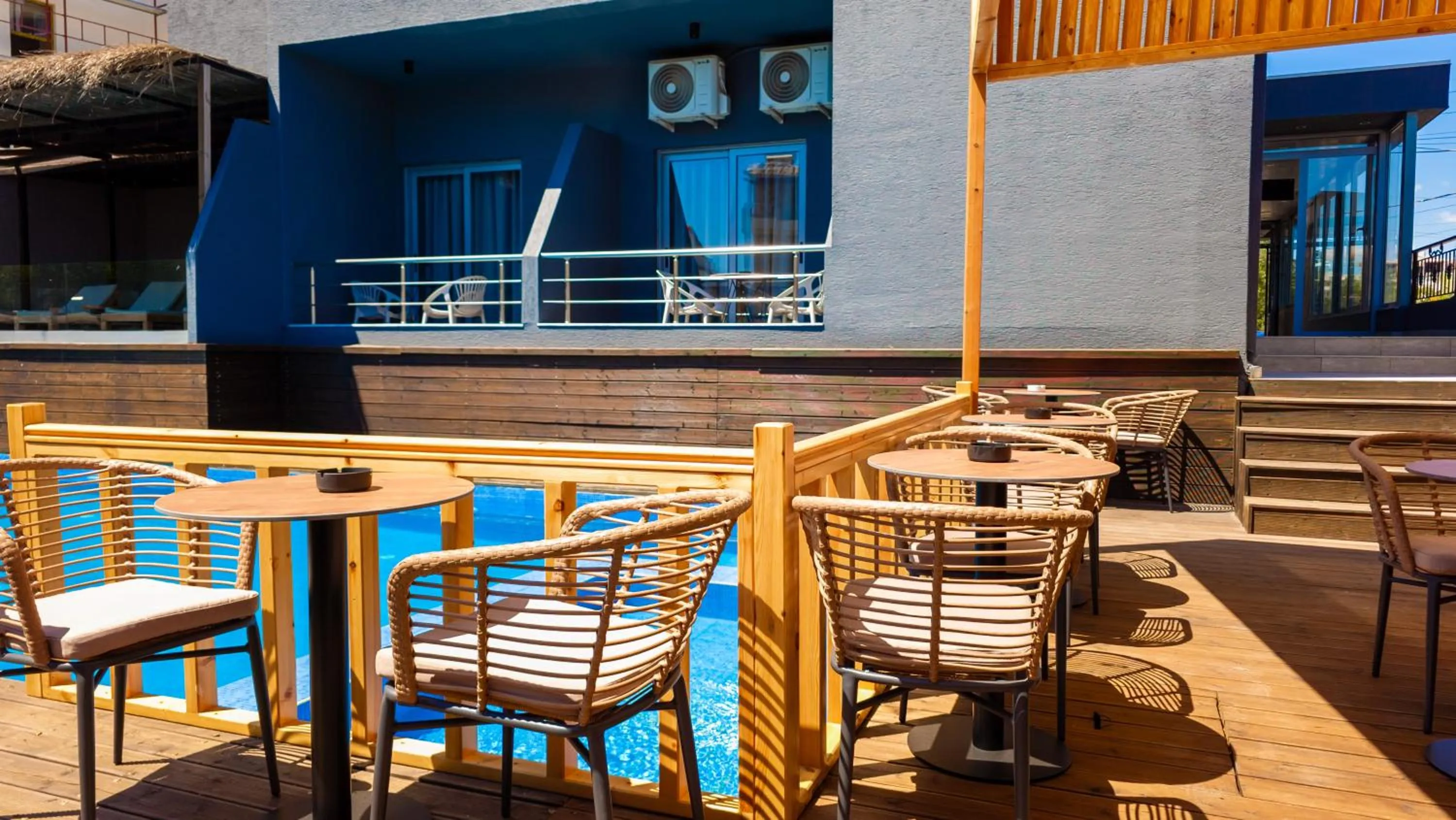 Day in Hotel Piramida