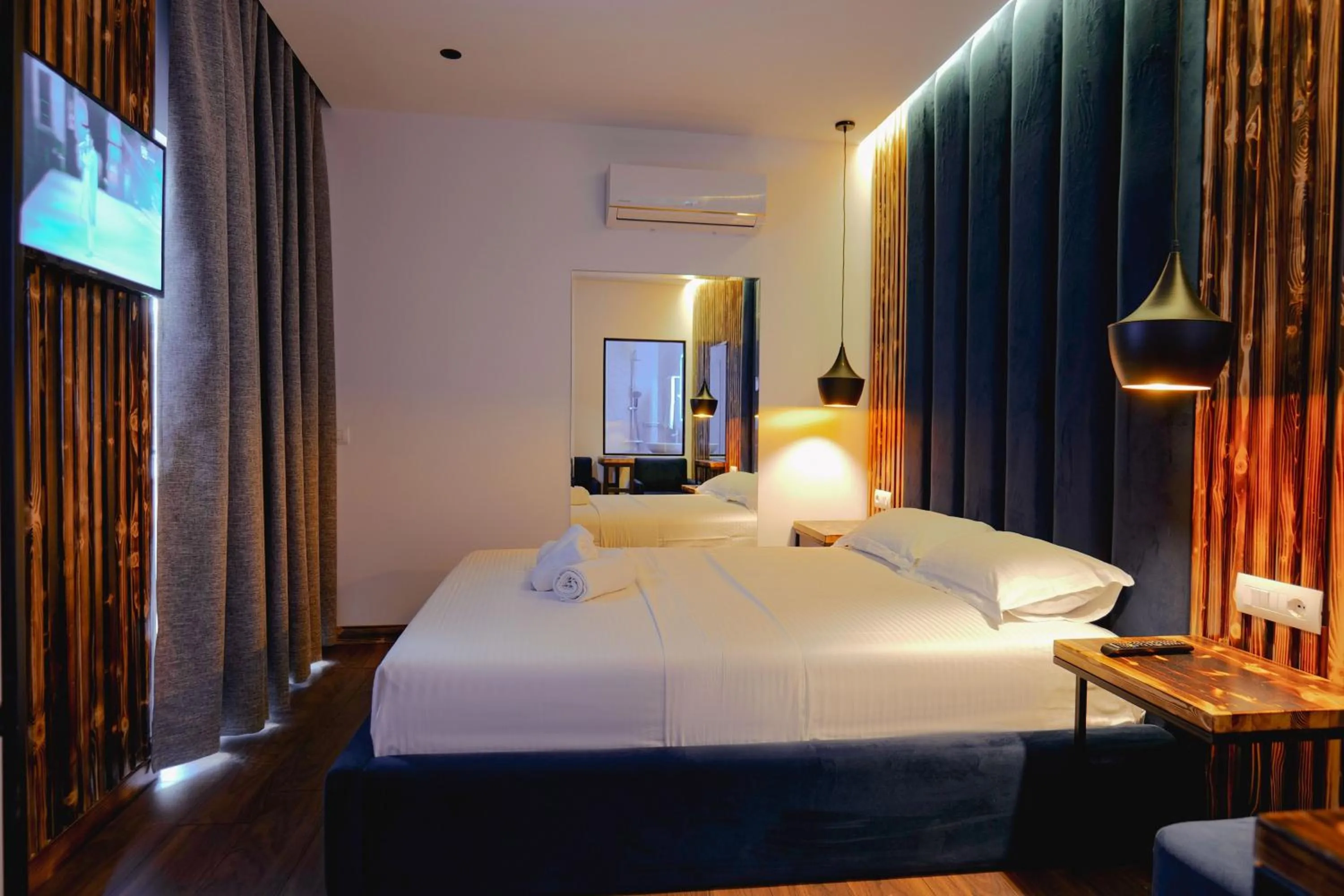 Bedroom, Bed in Hotel Piramida