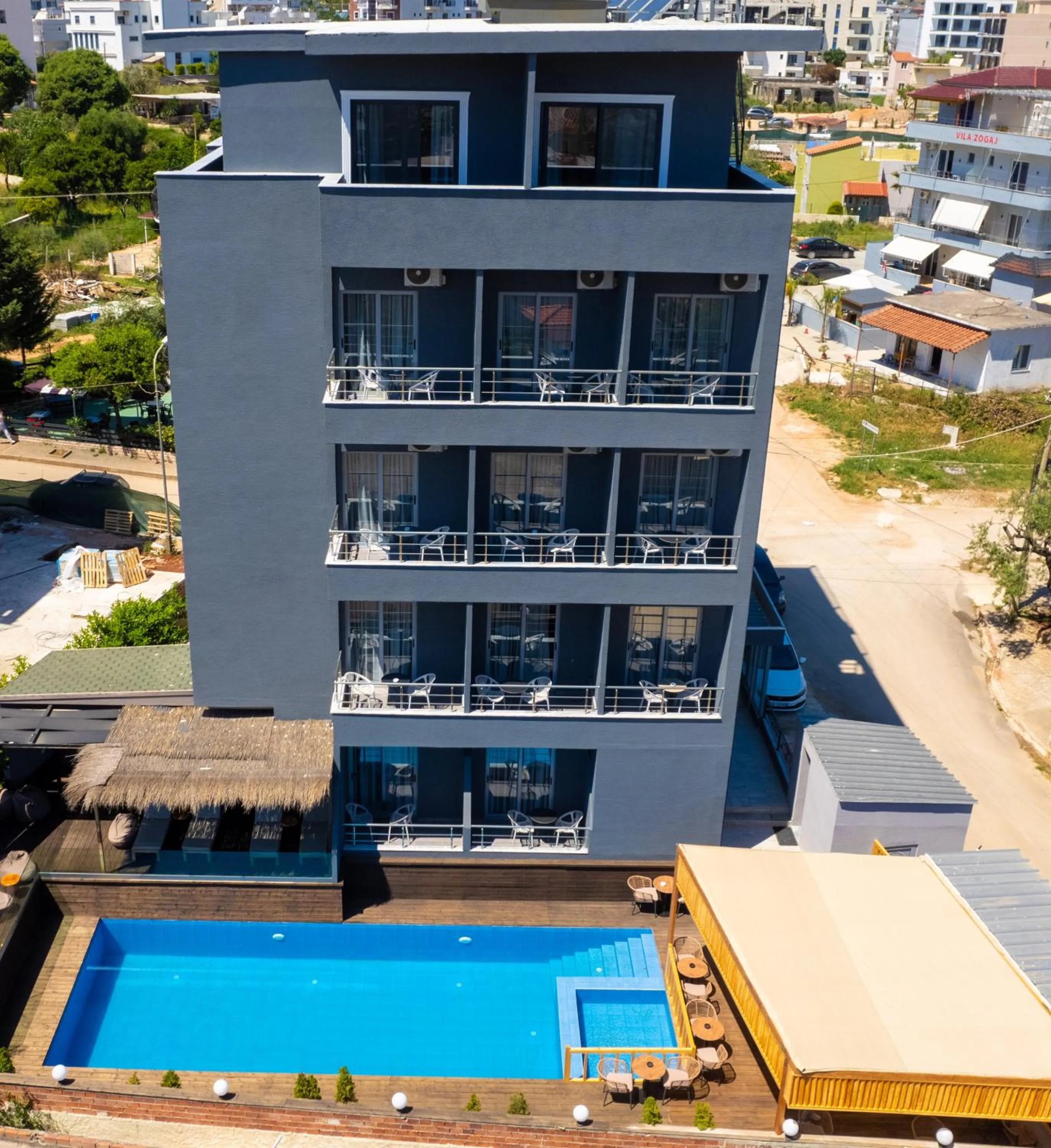 Property building in Hotel Piramida