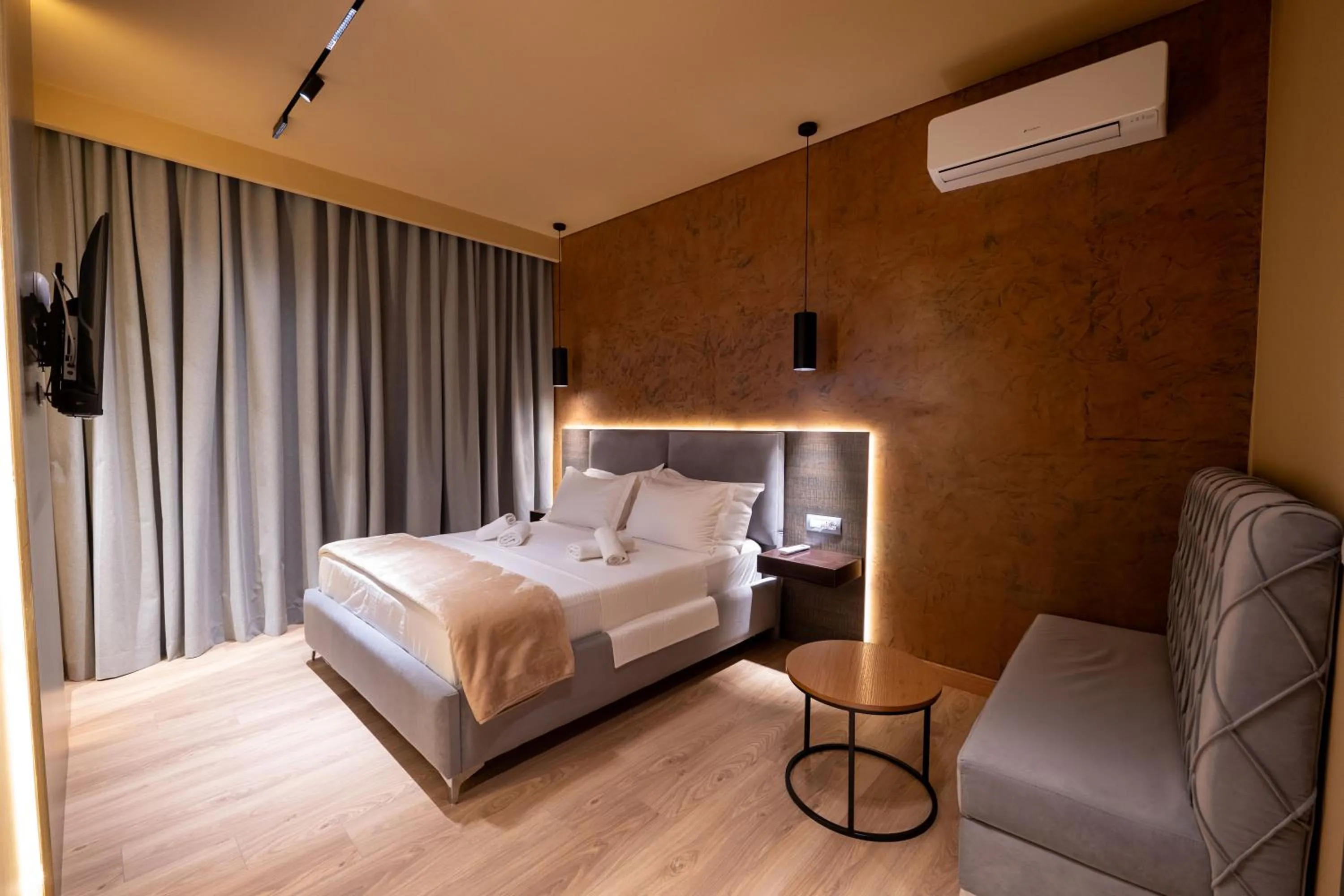 Bed in Hotel Piramida