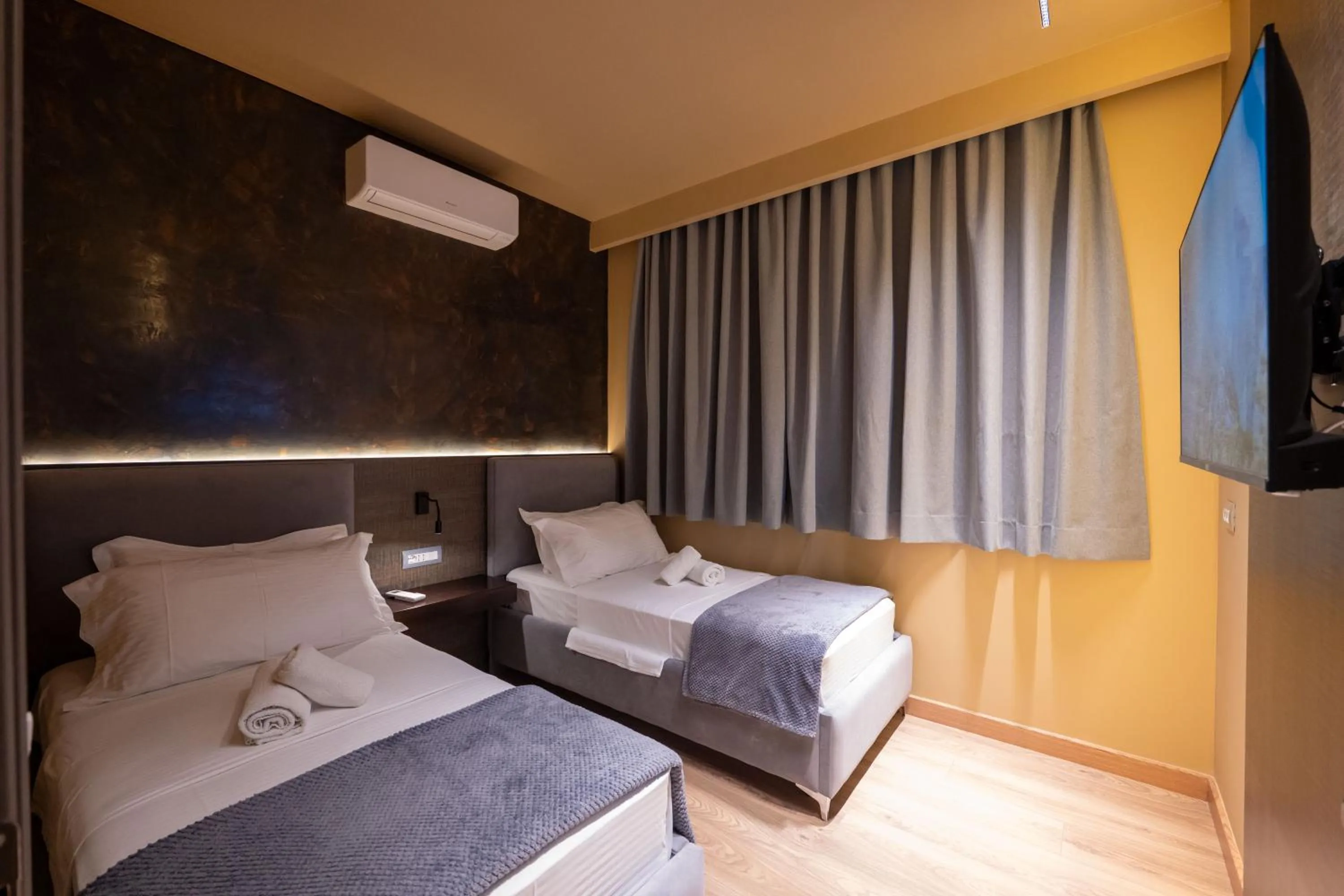 Bed in Hotel Piramida