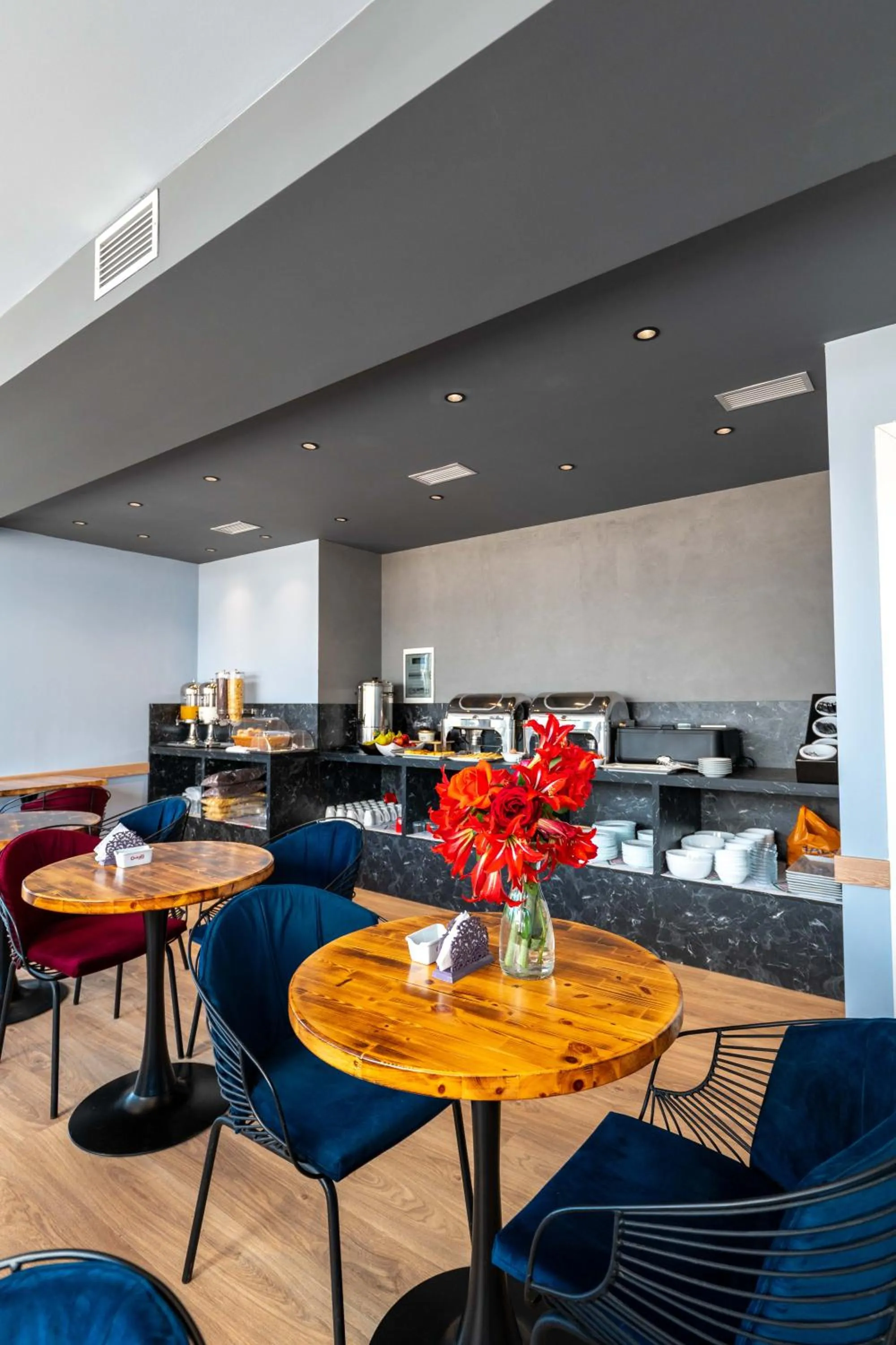 Seating area in Hotel Piramida