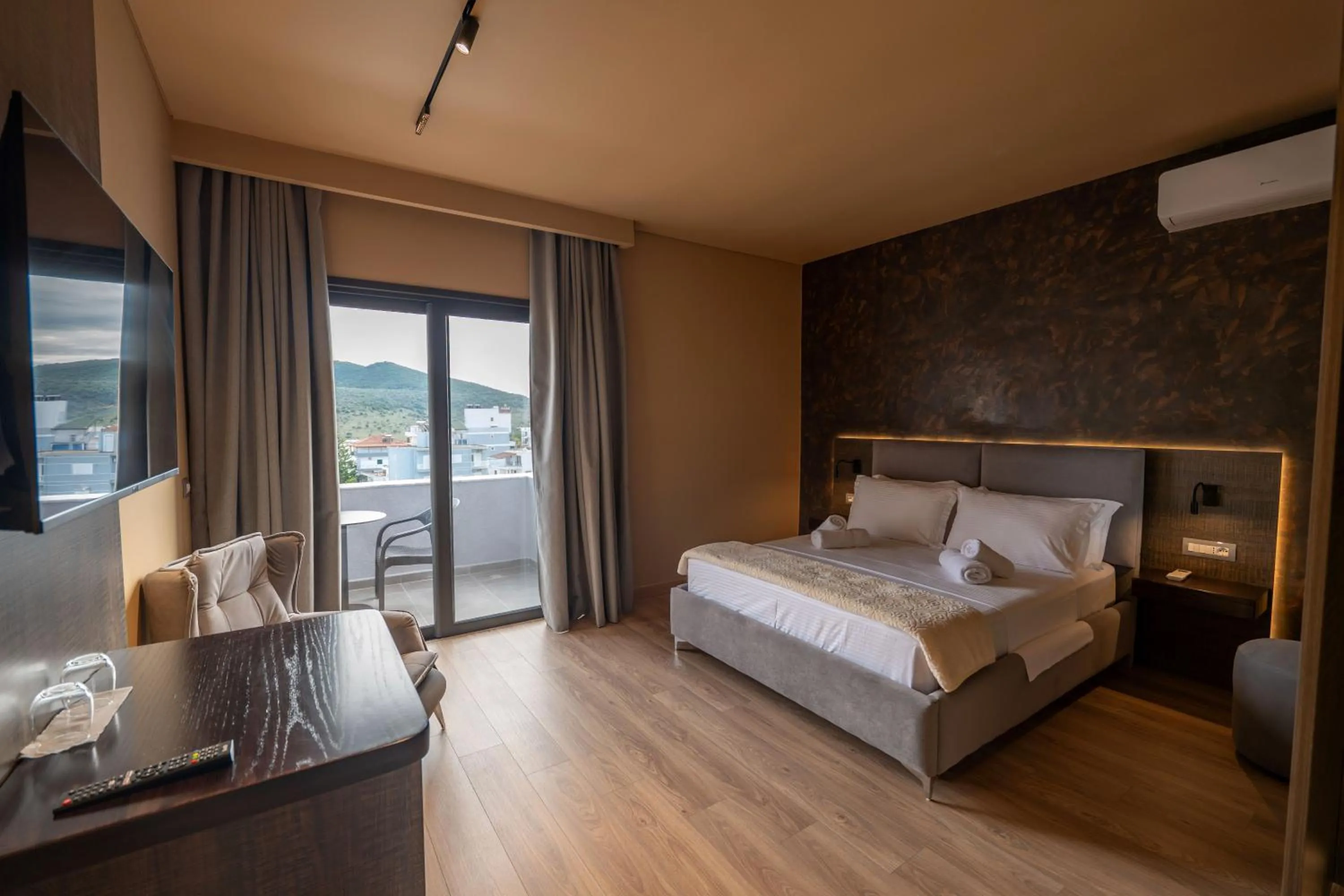 Bed in Hotel Piramida