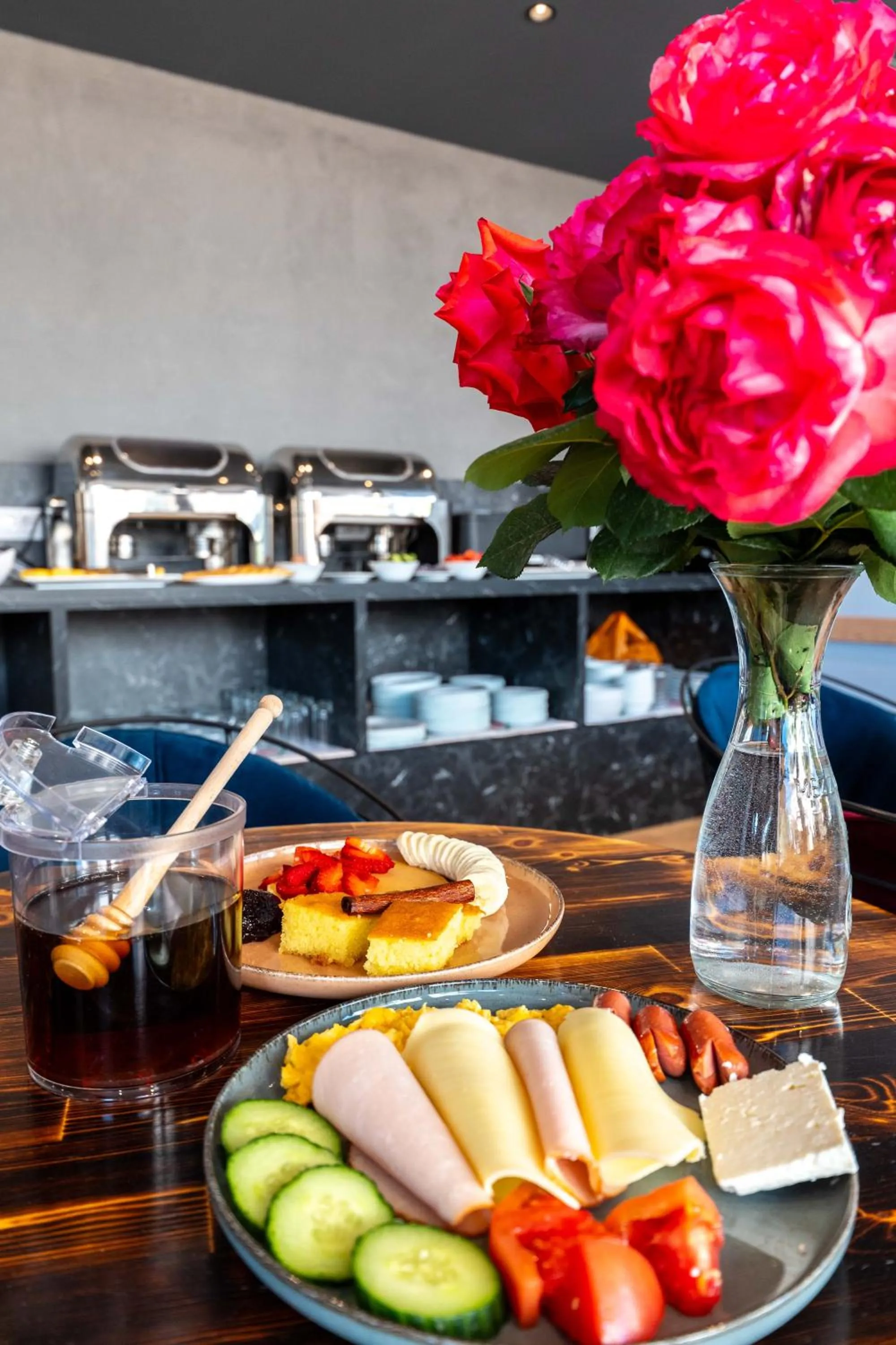 Food in Hotel Piramida