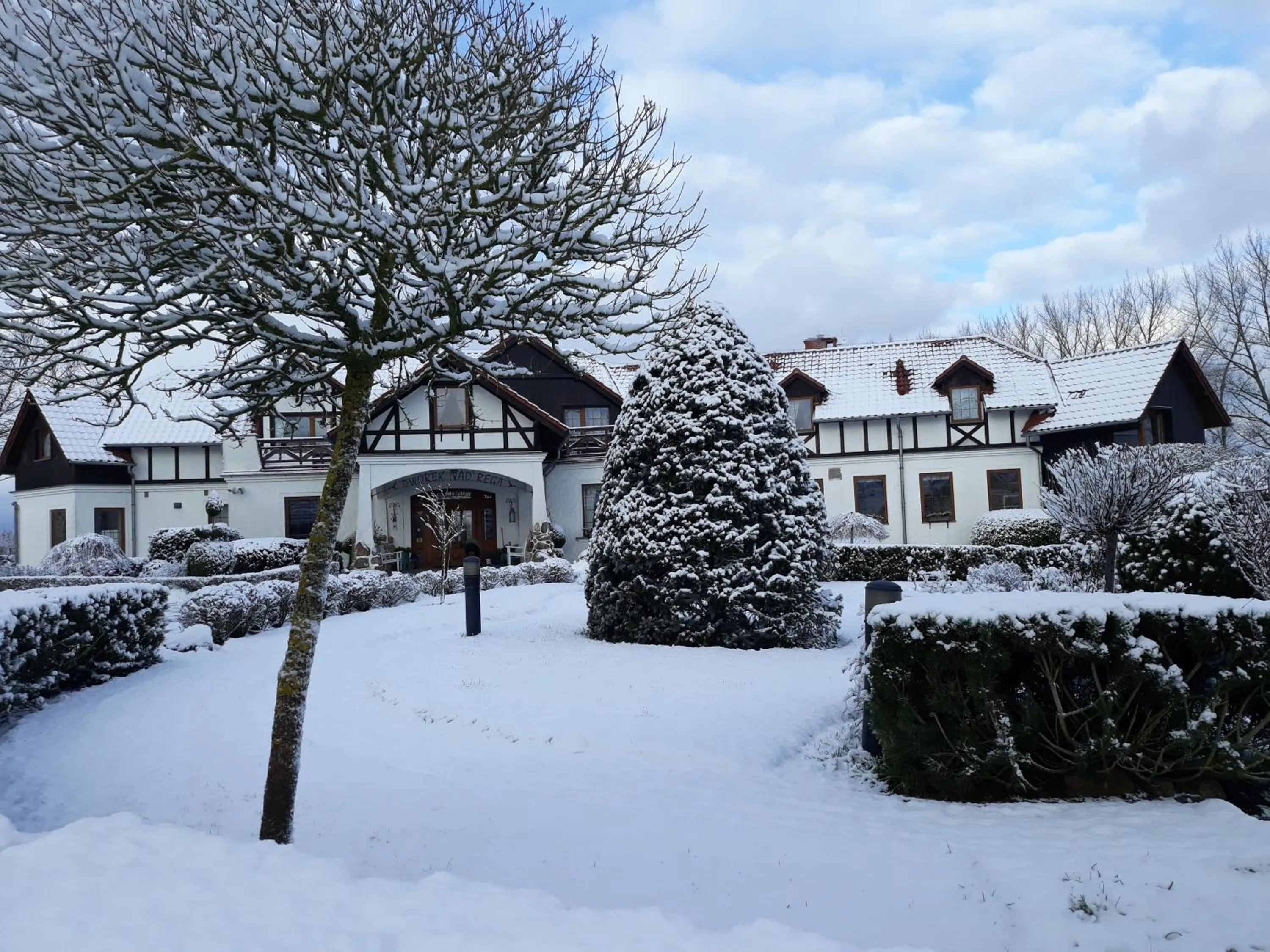 Winter in Hotel Dworek nad Regą