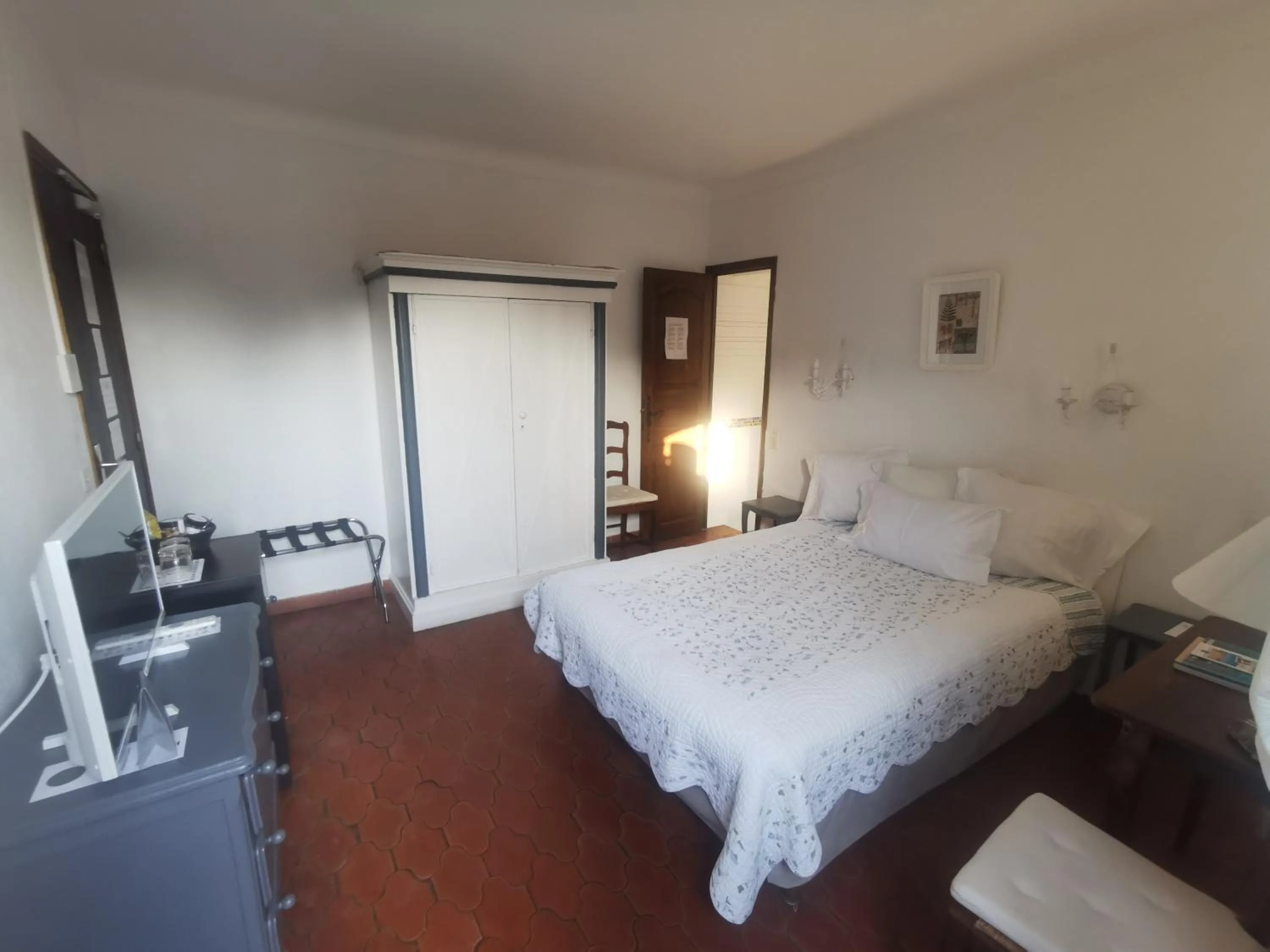 Photo of the whole room in Hôtel Saint Andre