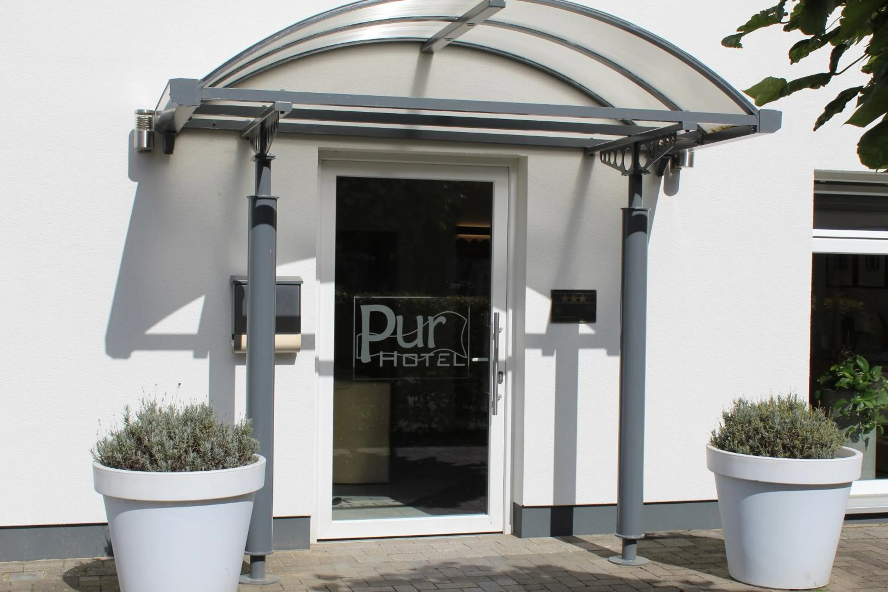 Facade/entrance in Pur Hotel