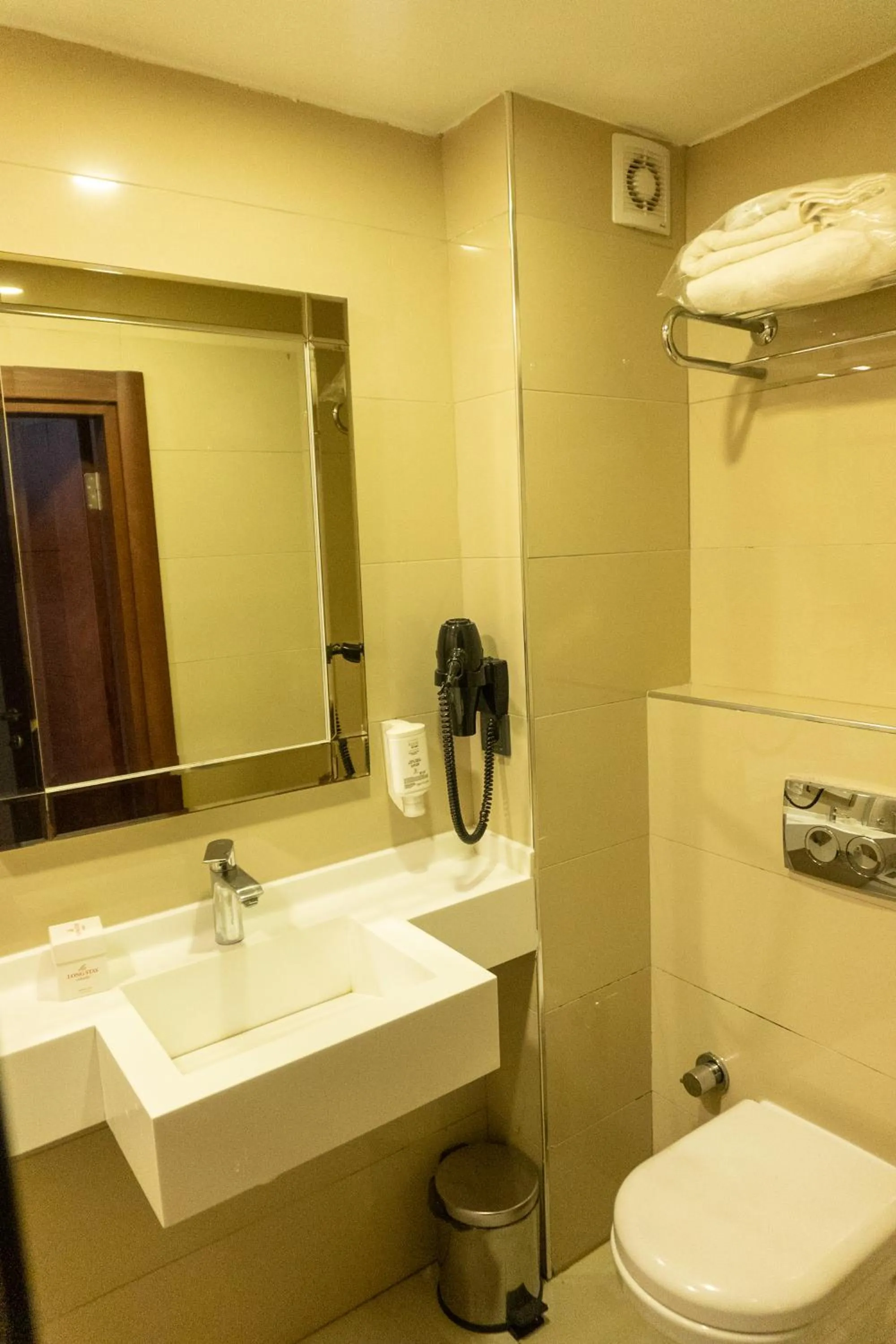 towels in Long Stay İstanbul Hotel