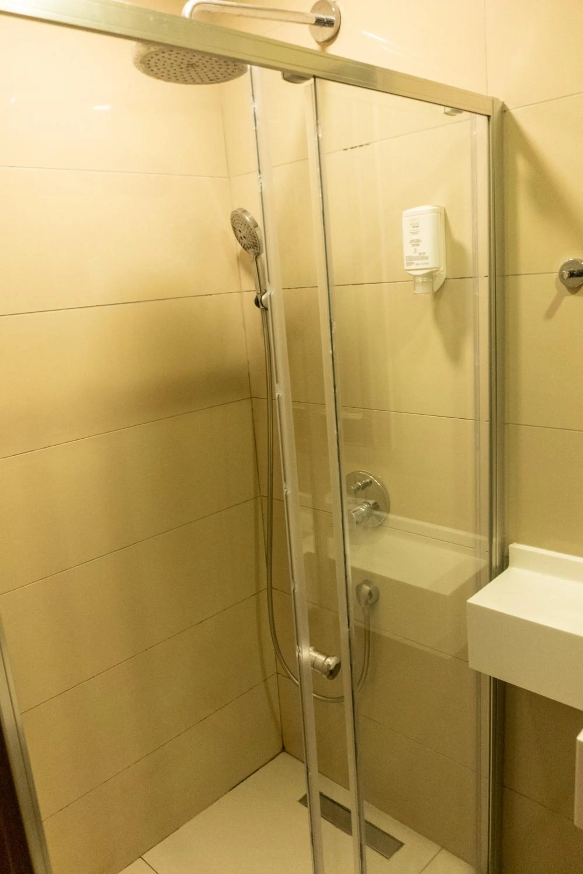 Bathroom in Long Stay İstanbul Hotel