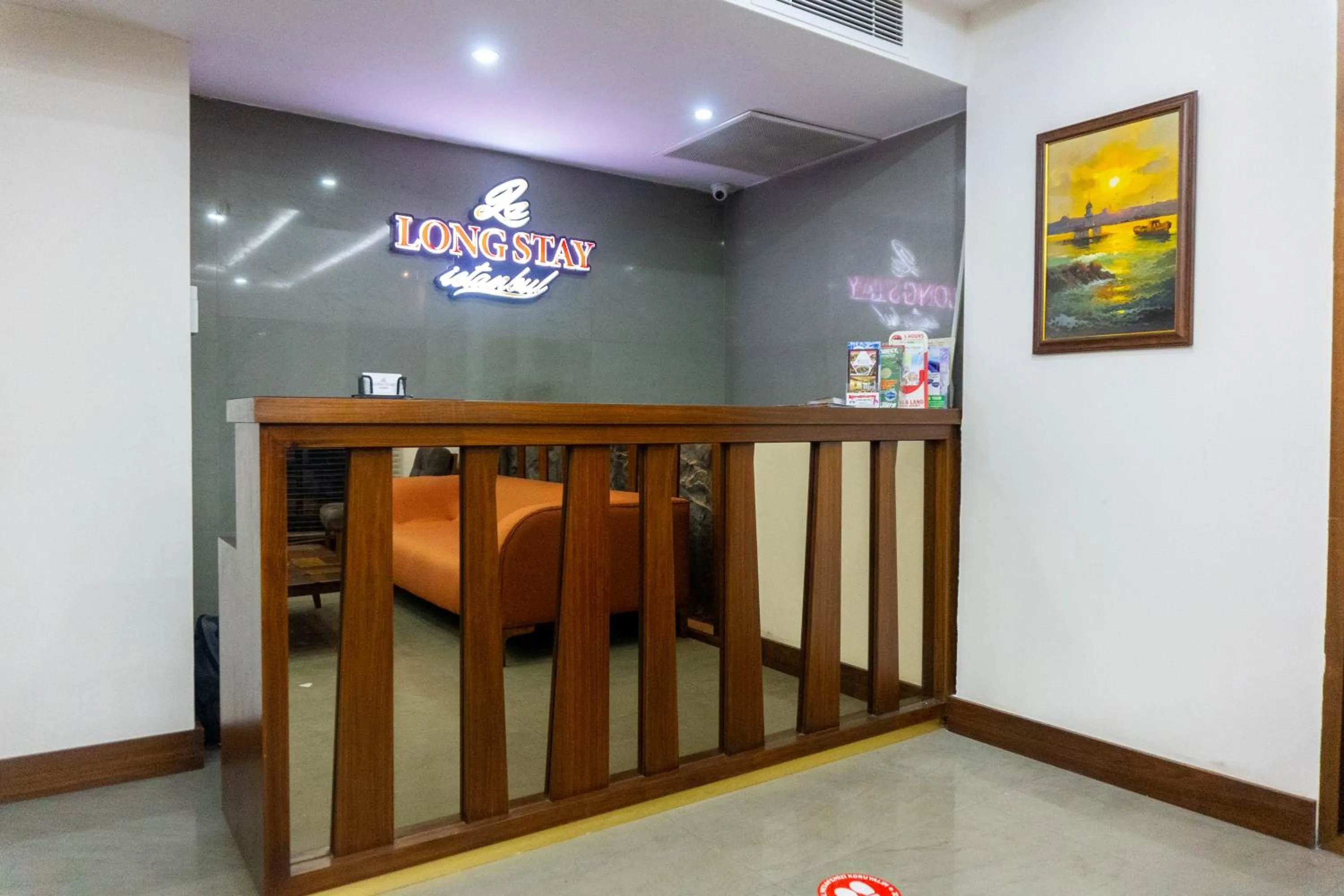 Lobby or reception in Long Stay İstanbul Hotel