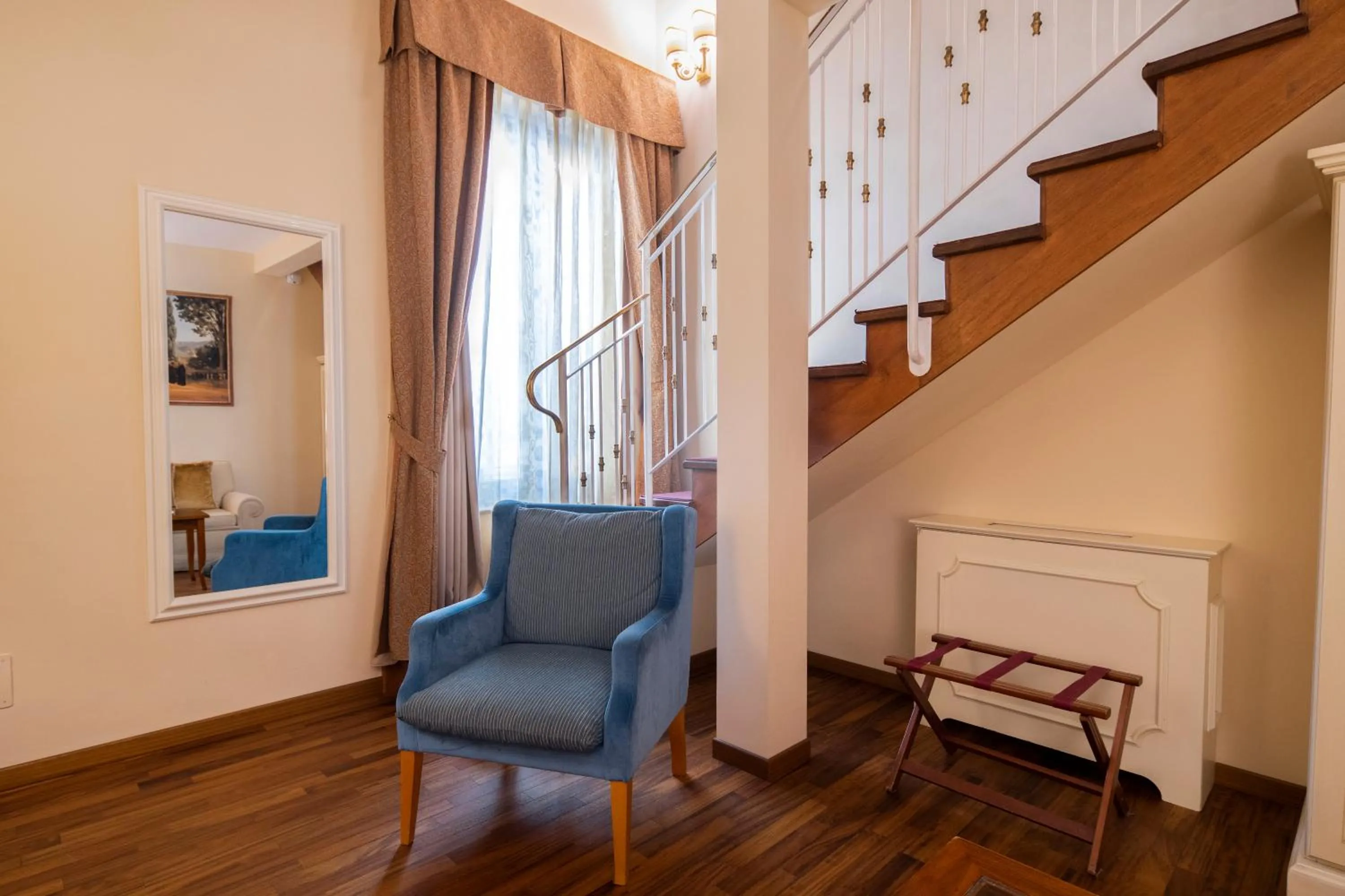 Seating area in Golden Tower Hotel & Spa