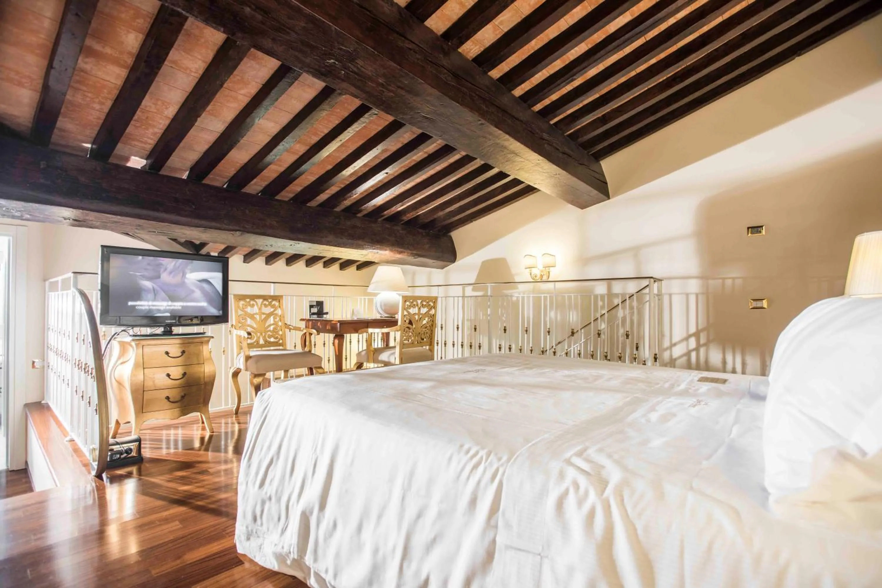 Bedroom, Bed in Golden Tower Hotel & Spa