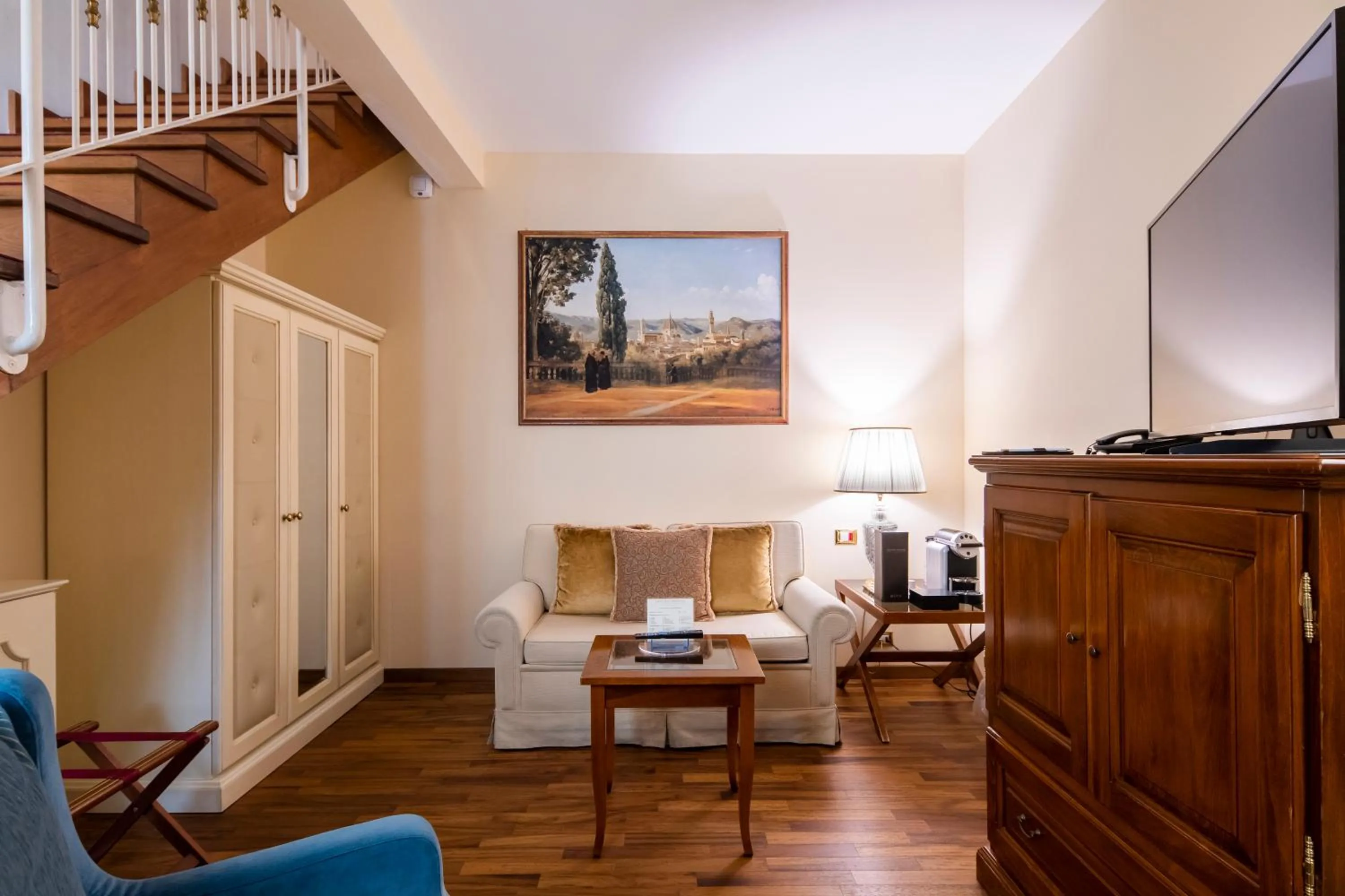 Living room in Golden Tower Hotel & Spa