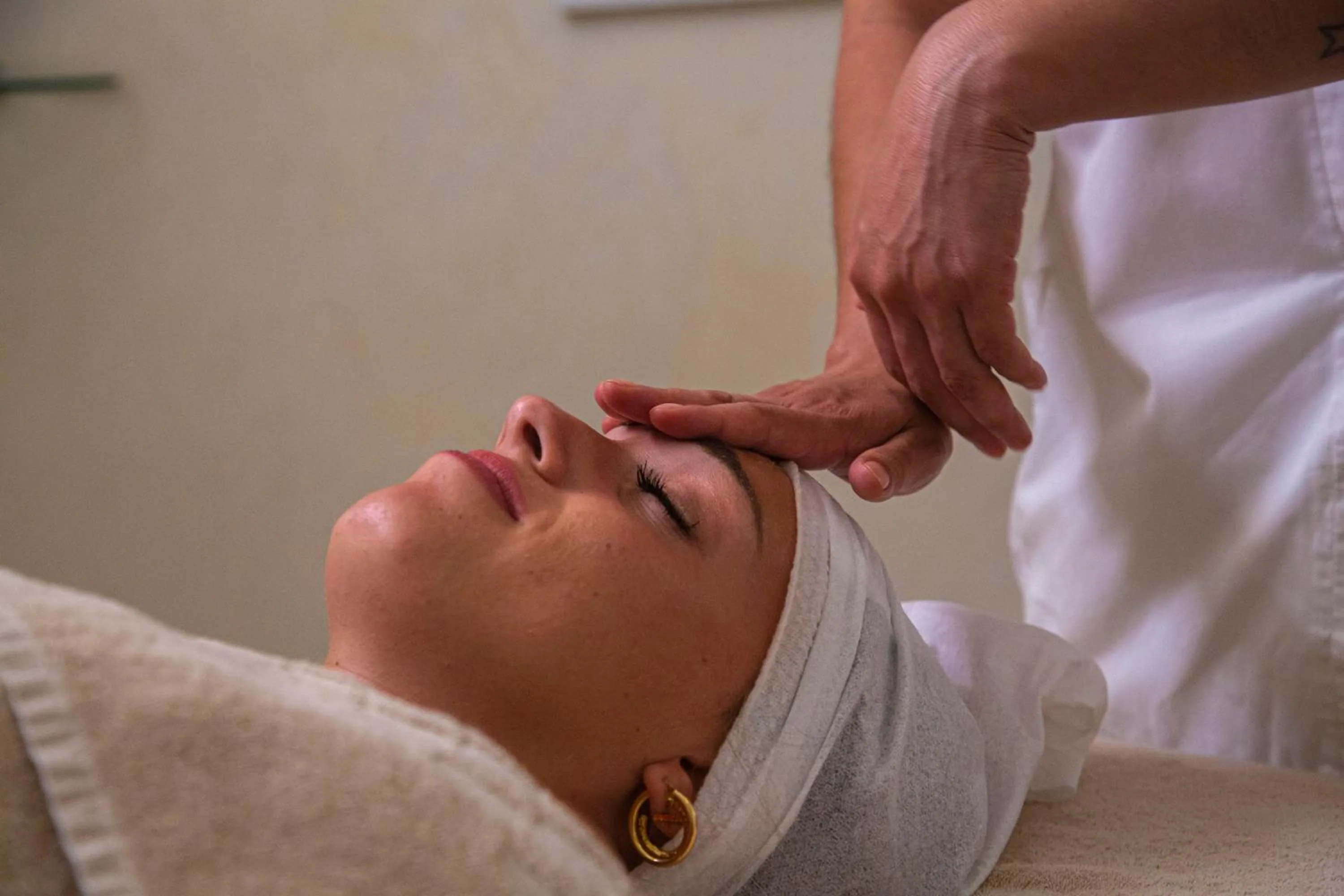 Massage in Golden Tower Hotel & Spa