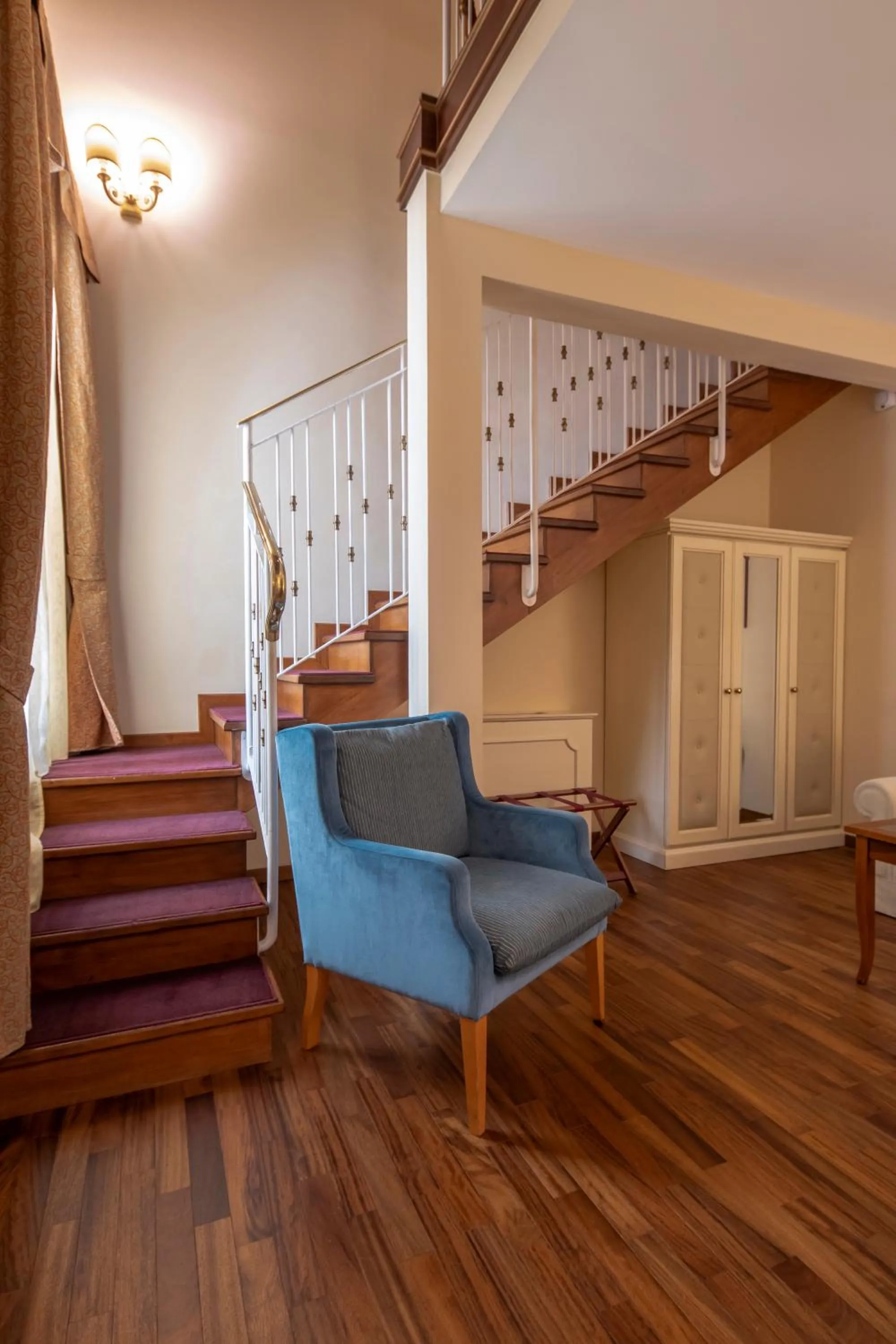 Living room in Golden Tower Hotel & Spa
