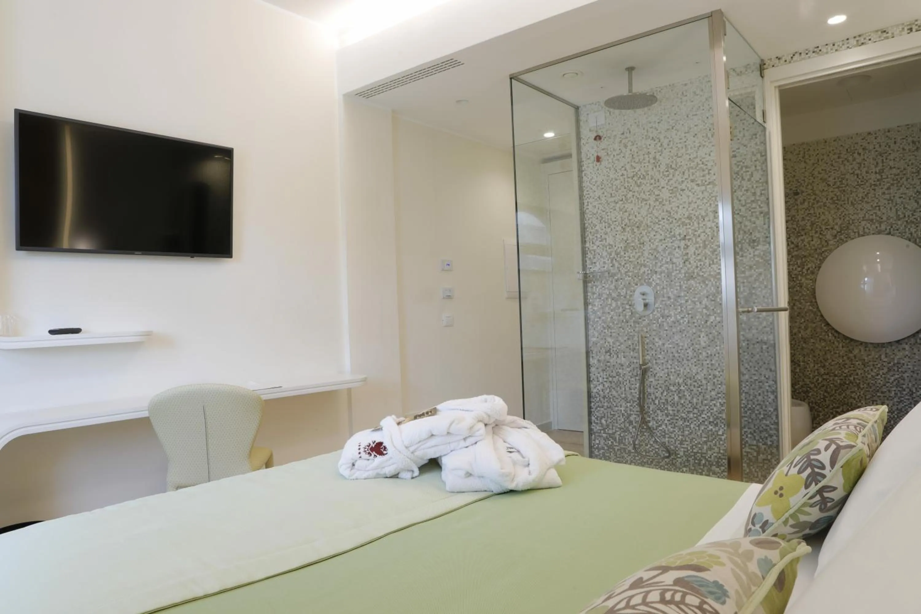 Bedroom, Bed in Astrea Wellness & Spa
