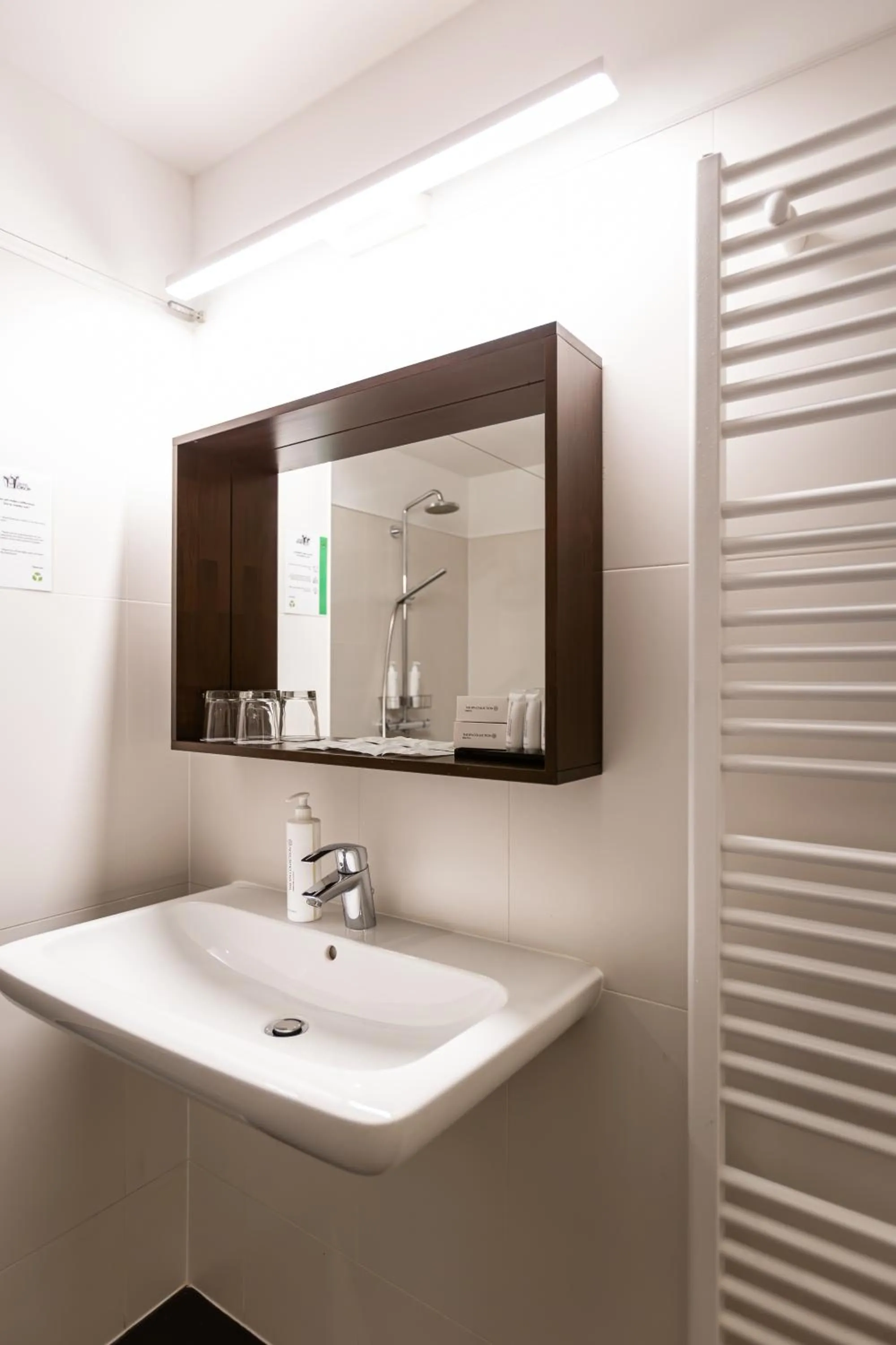 Bathroom in Hotel Orion