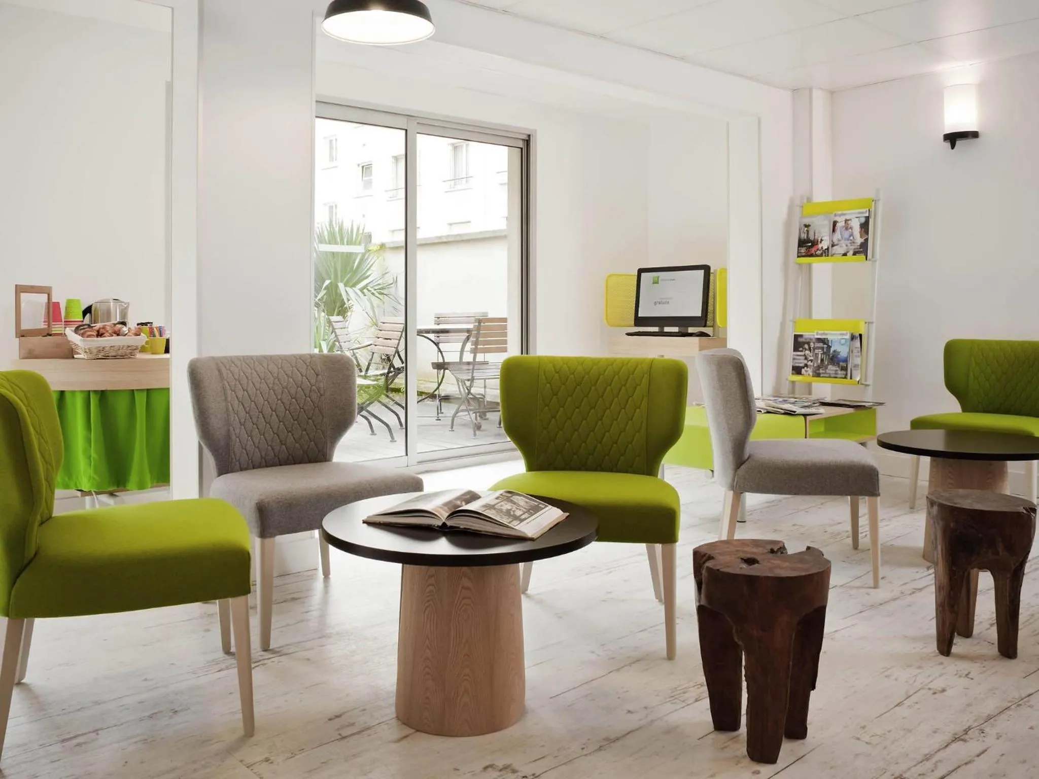 Property building in ibis Styles Paris Buttes Chaumont
