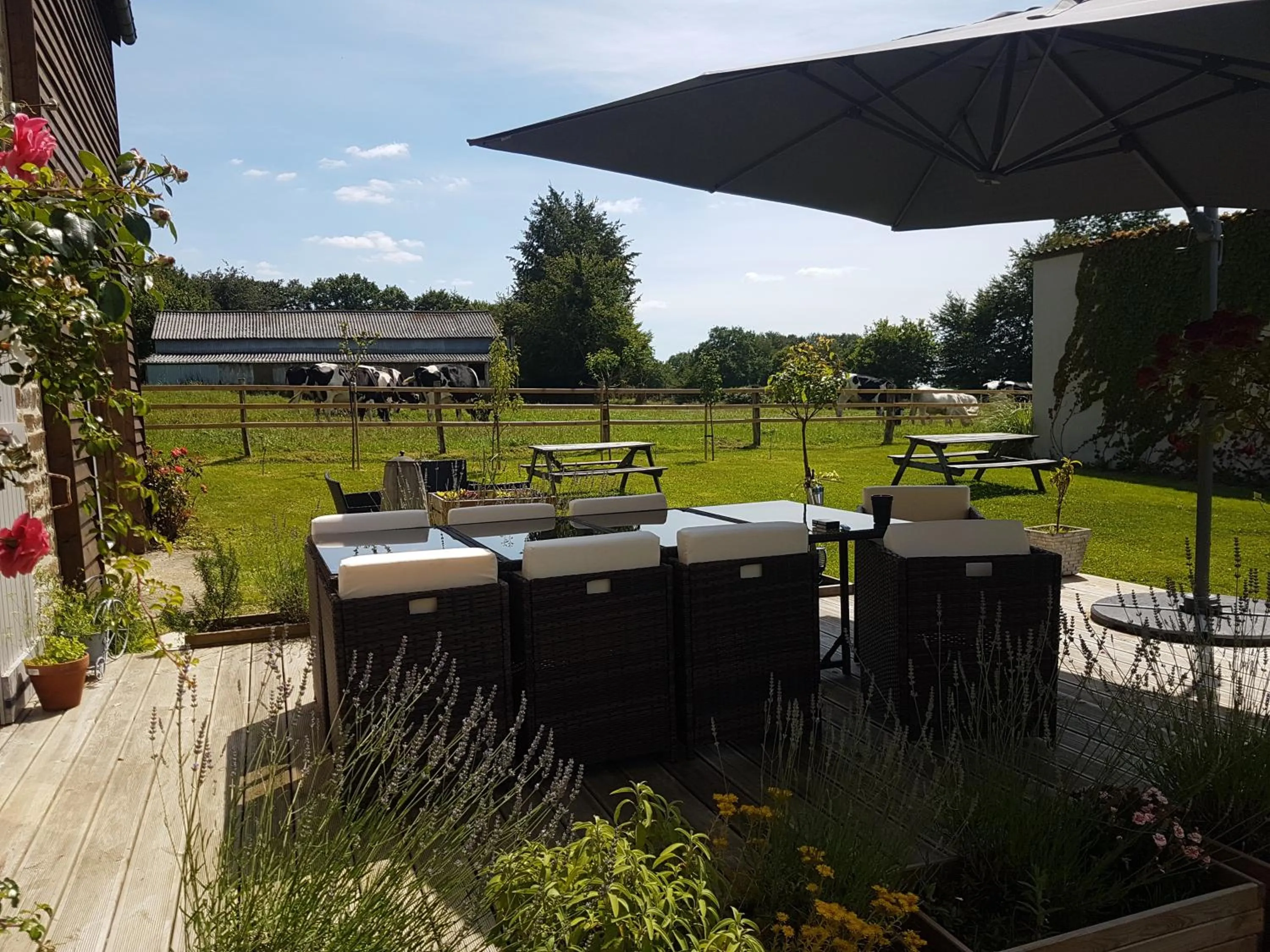 La Bastide Du Bonheur Chambres et Tables D'Hôtes