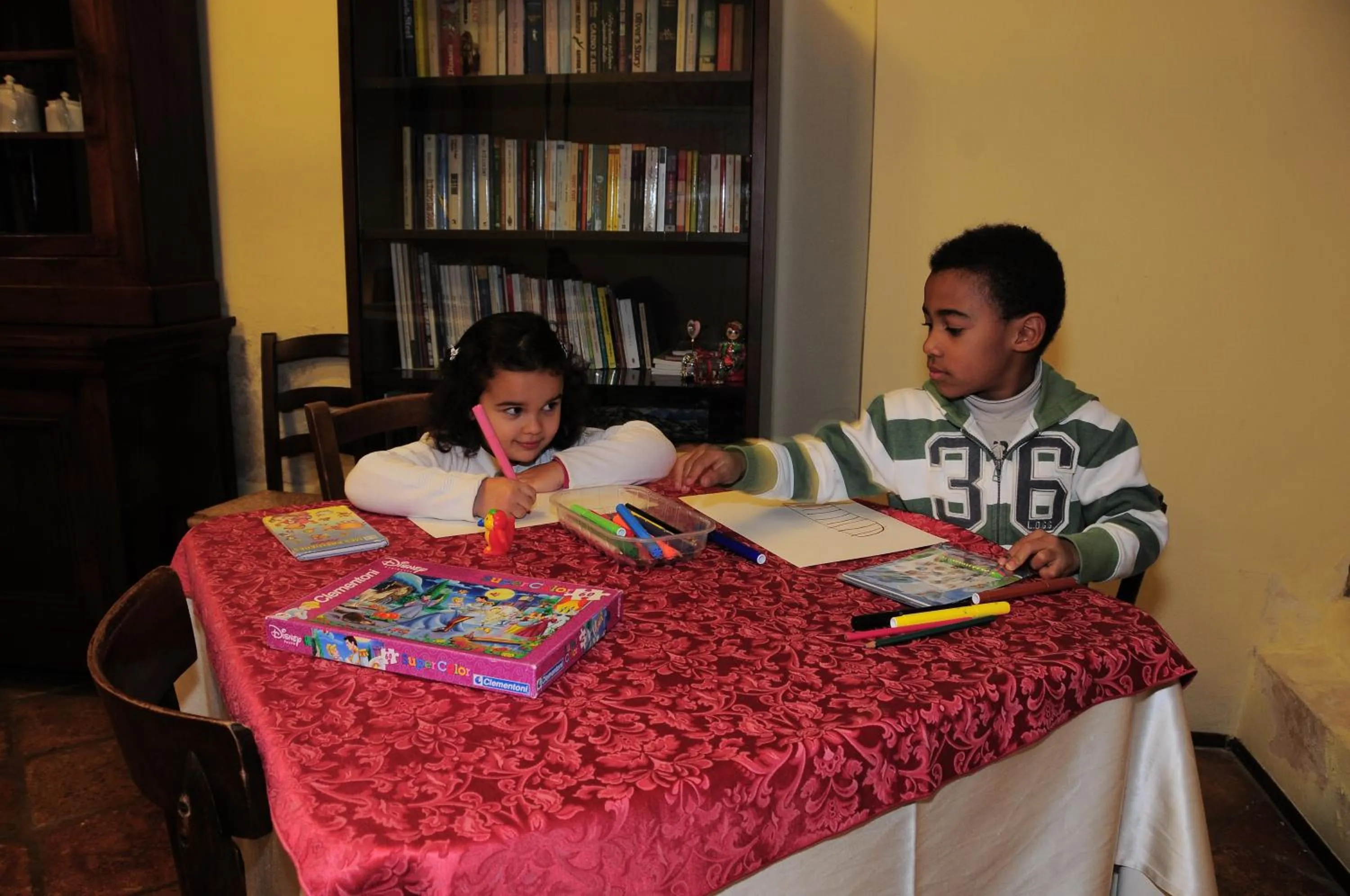 Communal lounge/ TV room in Hotel La Corte