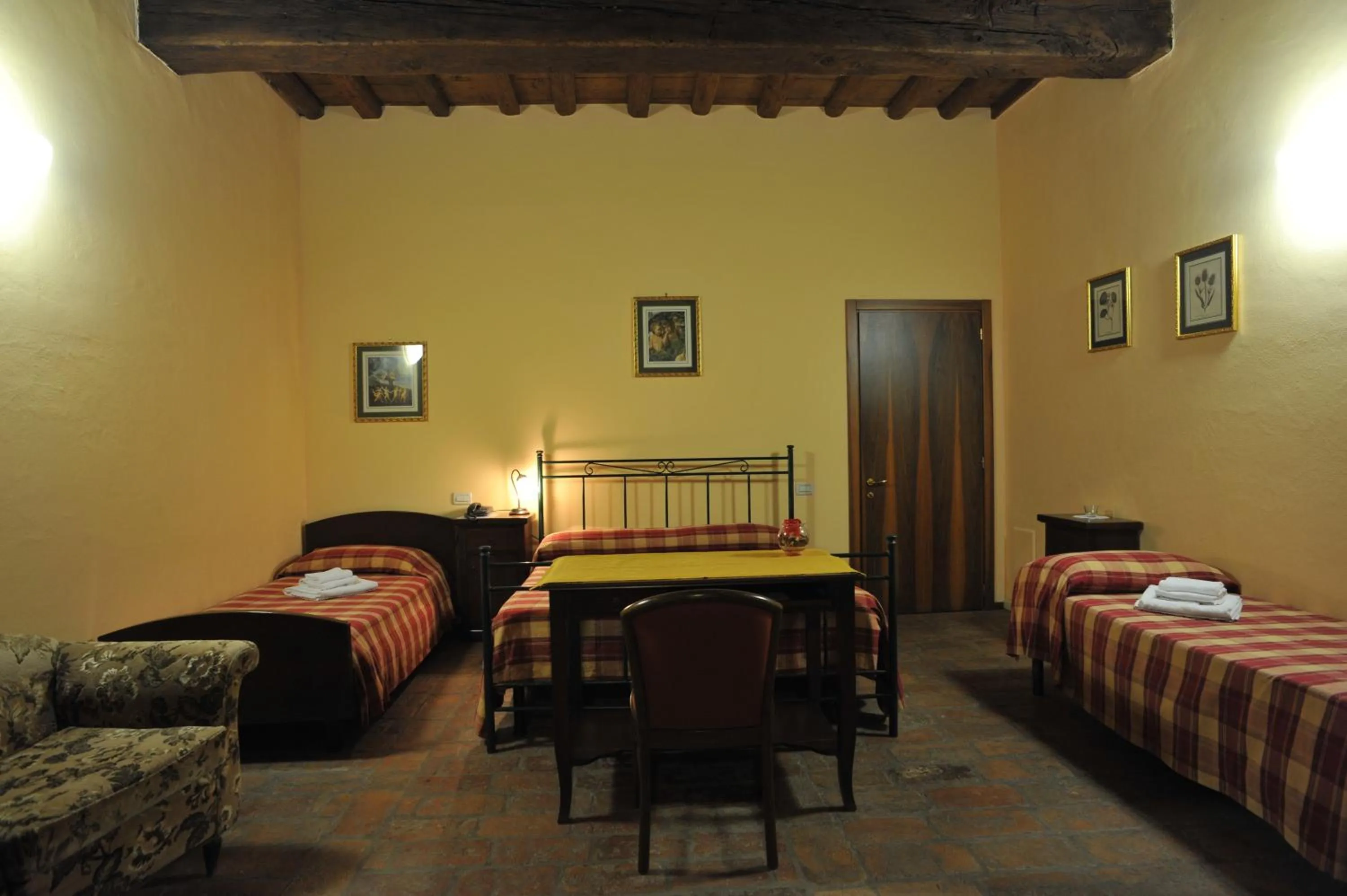 Photo of the whole room, Bed in Hotel La Corte