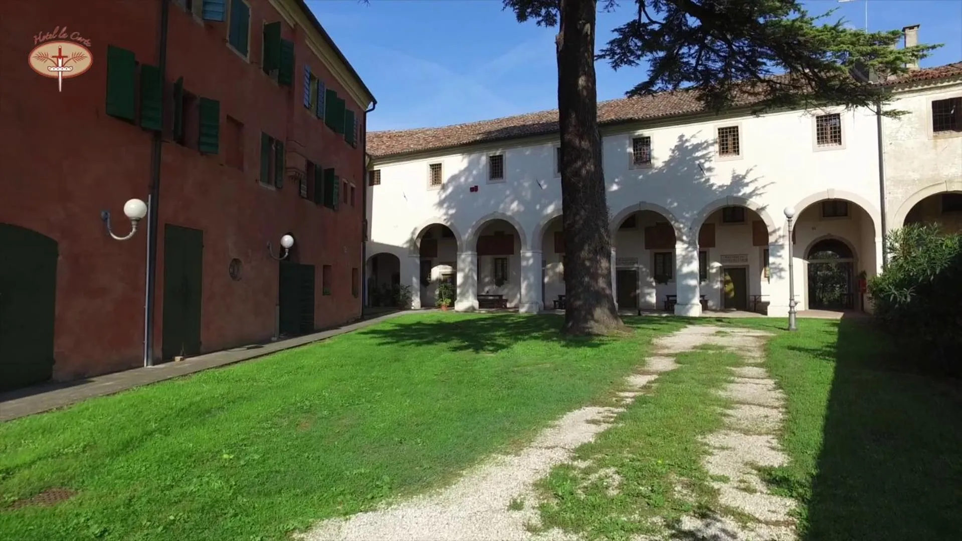 Facade/entrance in Hotel La Corte