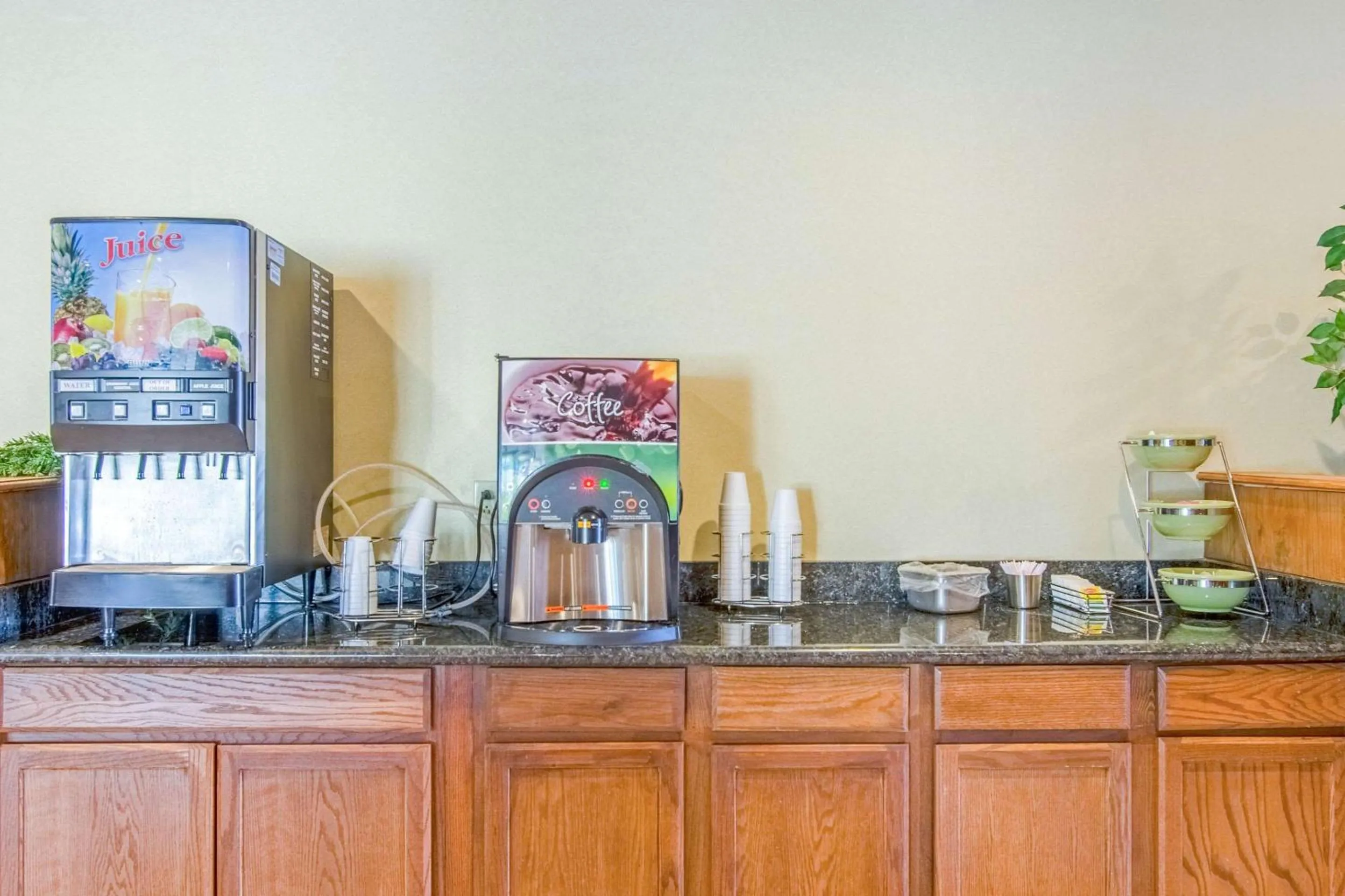 Restaurant/places to eat in Econo Lodge Inn & Suites Norton - Wise South