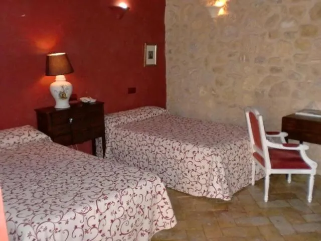 Bed in Hospedería del Monasterio