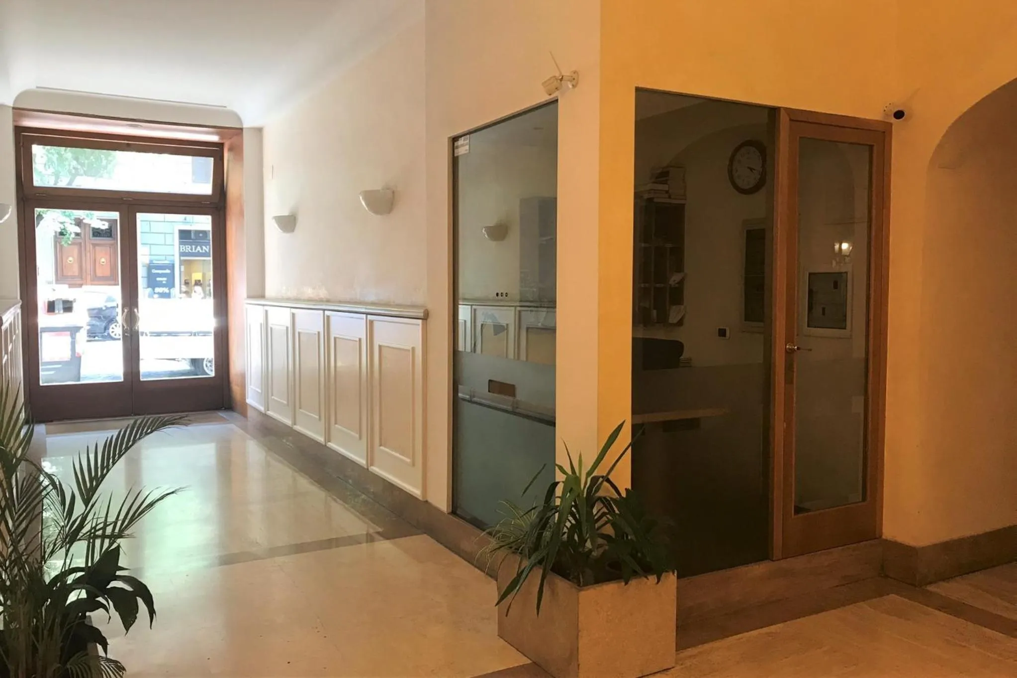 Street view in Domus Caecilia - via Cola di Rienzo