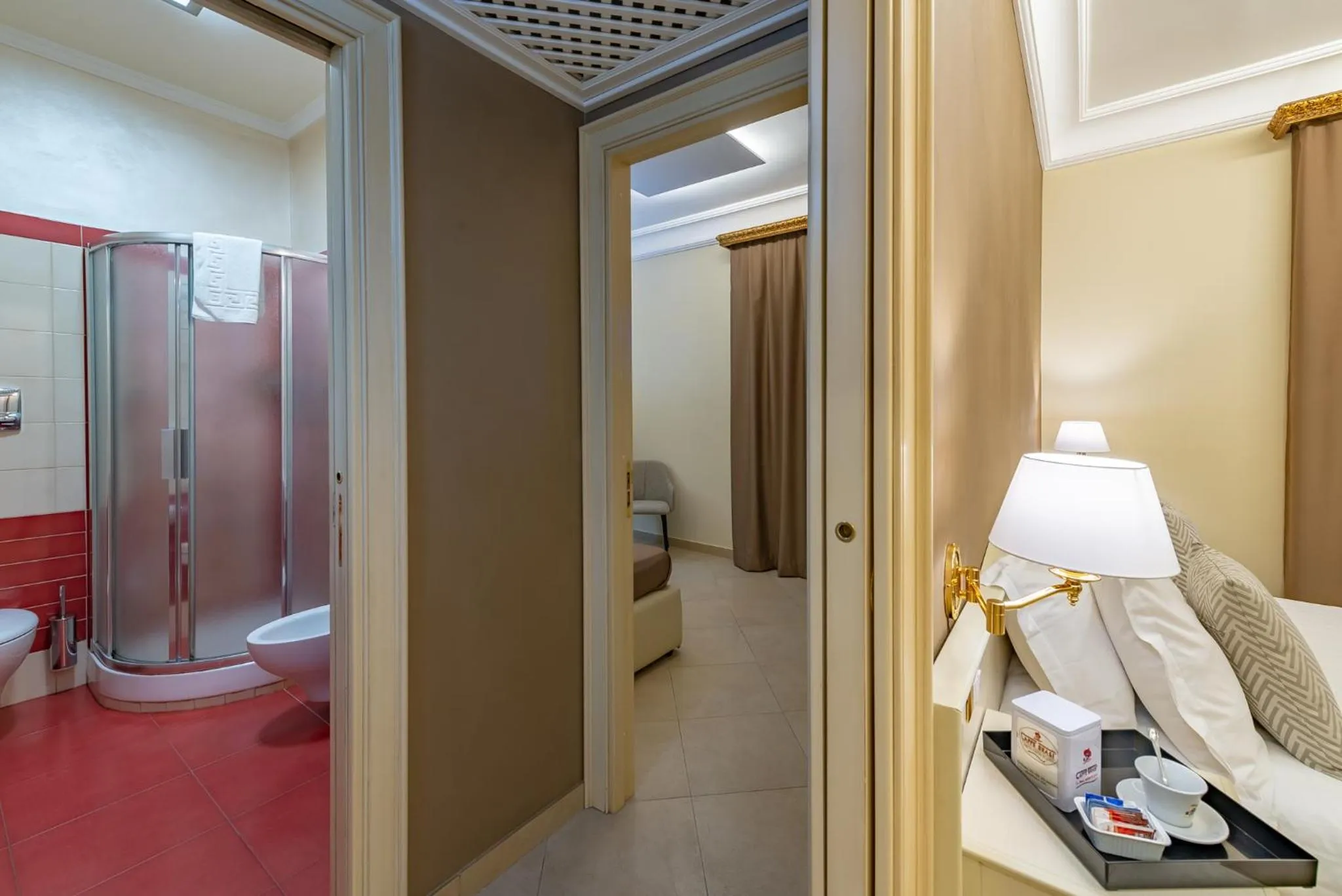 Facility for disabled guests in Vittorio Emanuele Boutique Hotel