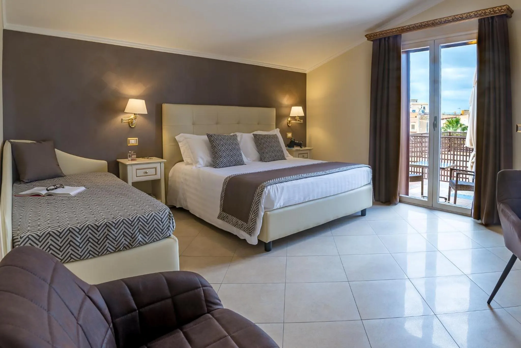 Bedroom, Bed in Vittorio Emanuele Boutique Hotel