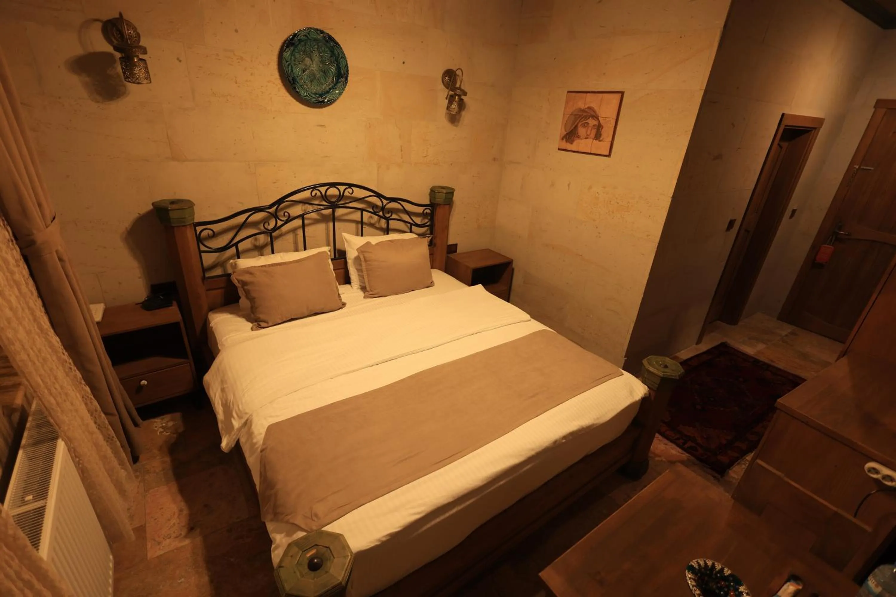 Bed in Katapa Stone House