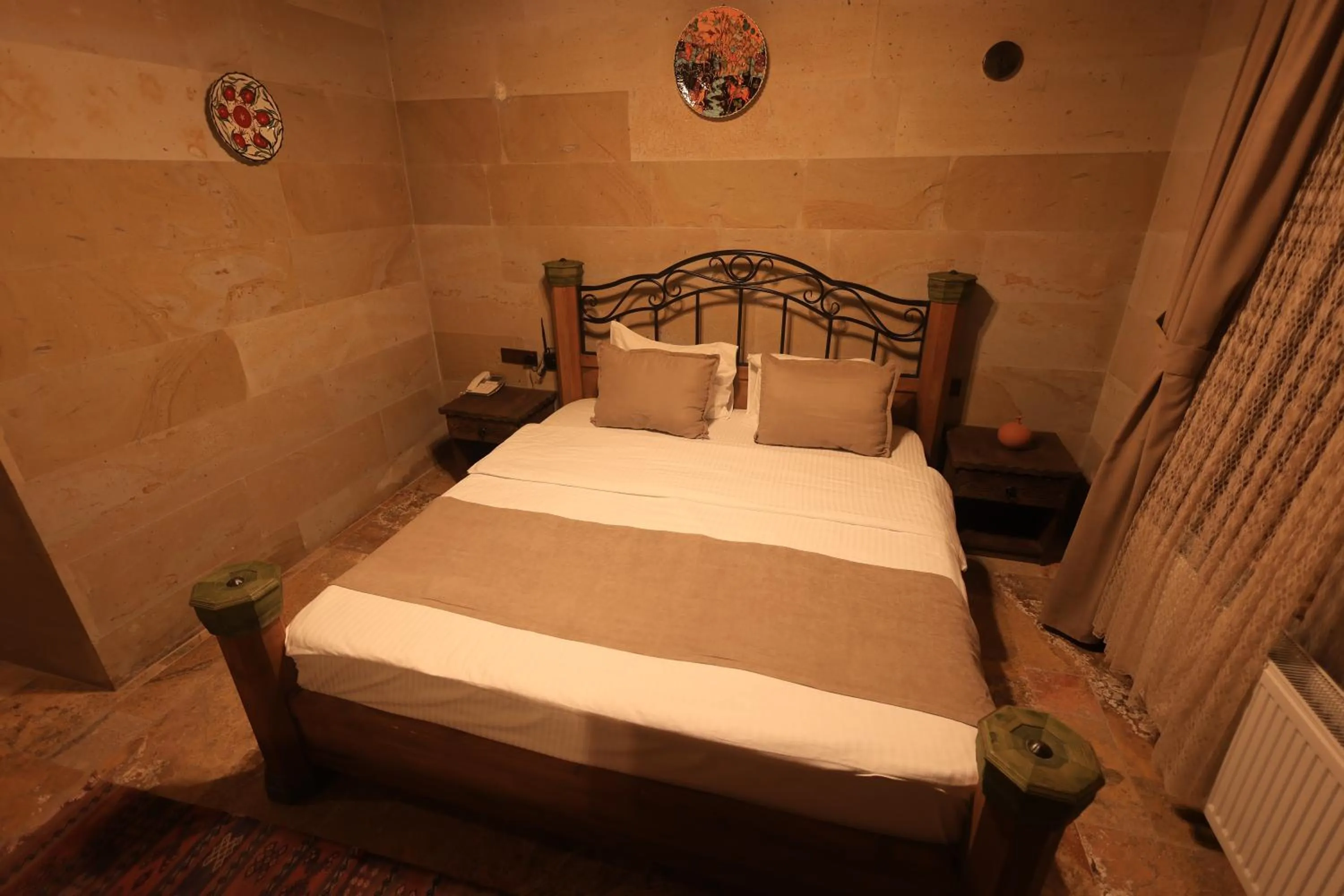 Bed in Katapa Stone House