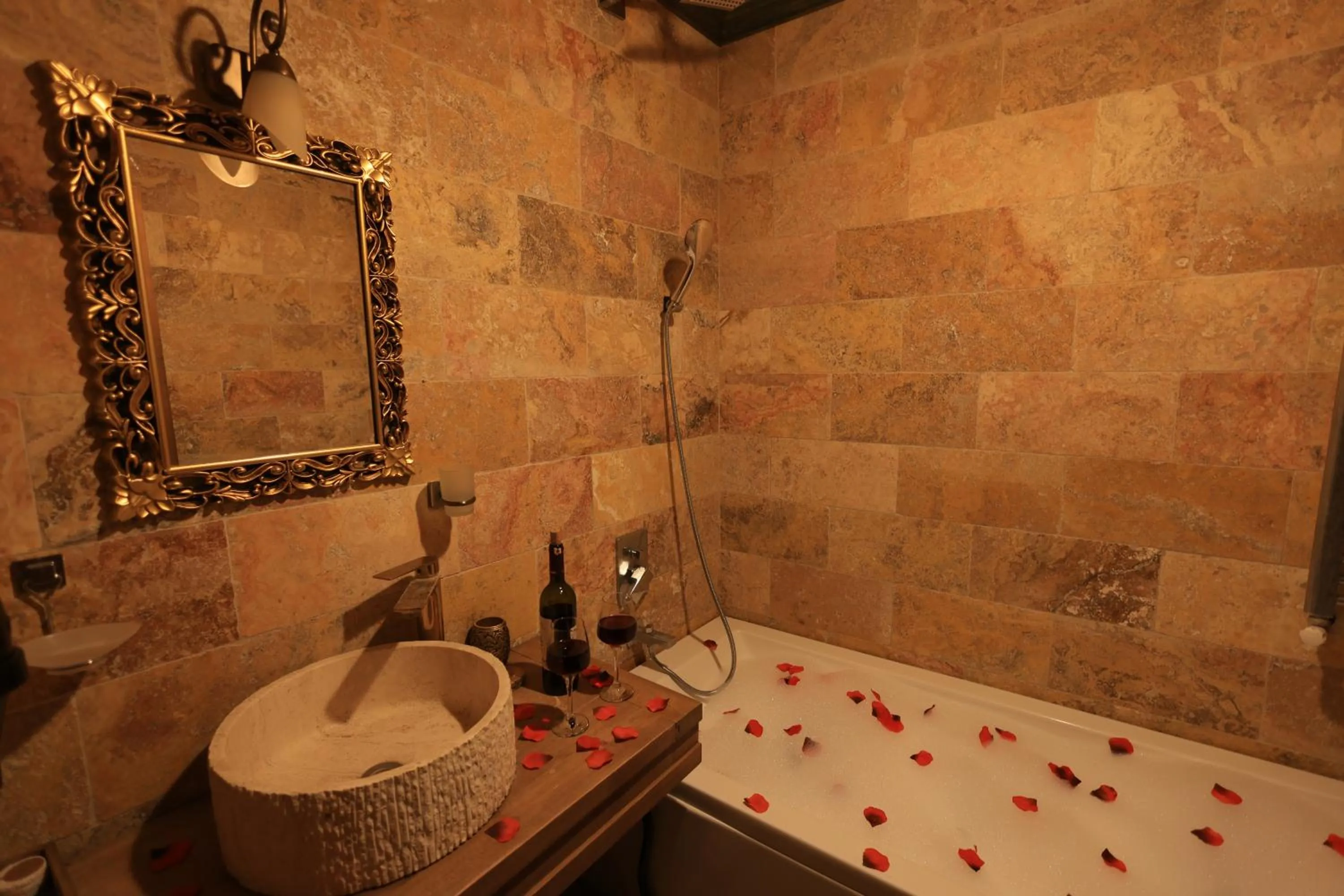 Bathroom in Katapa Stone House