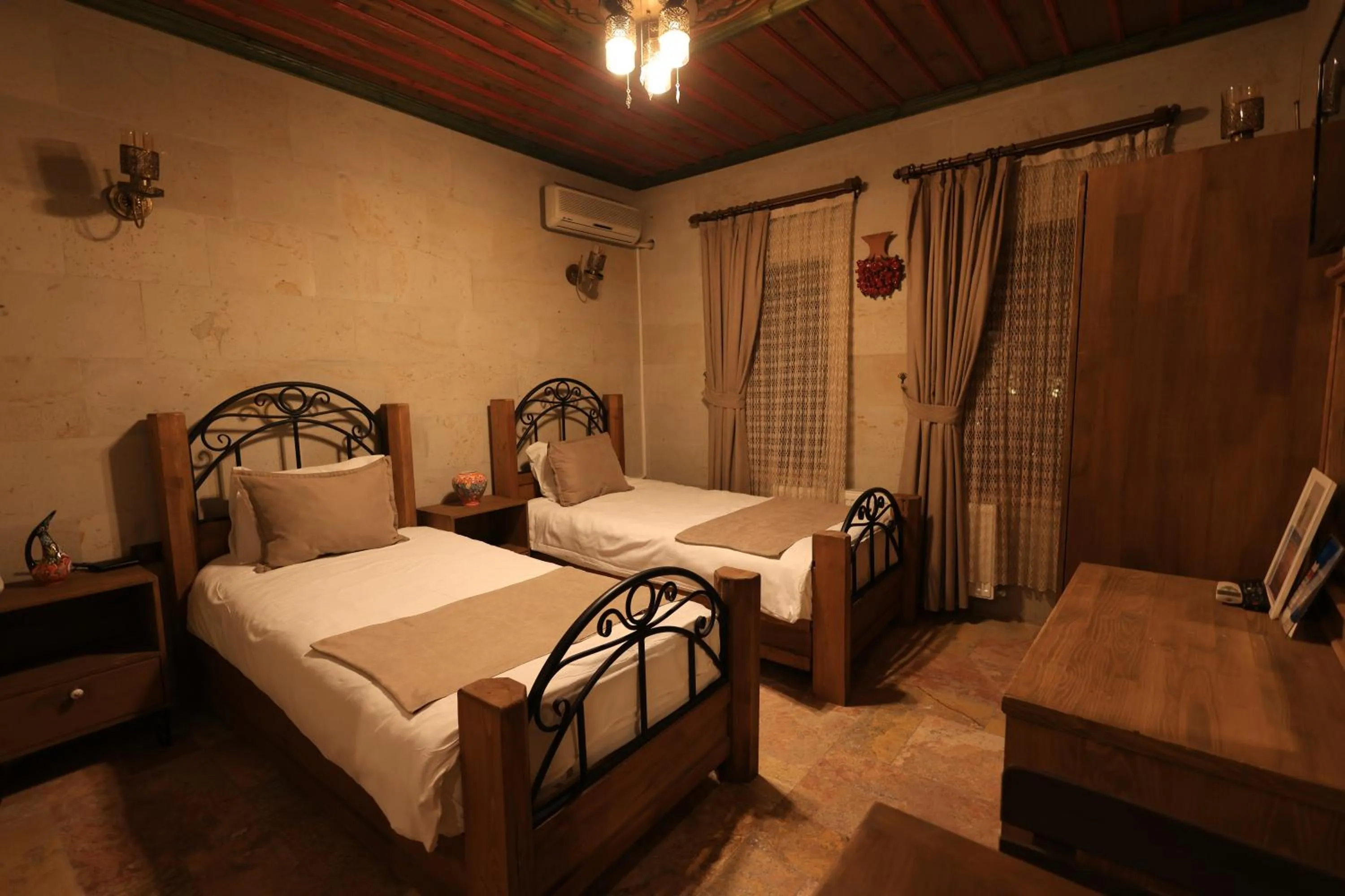 Bed in Katapa Stone House