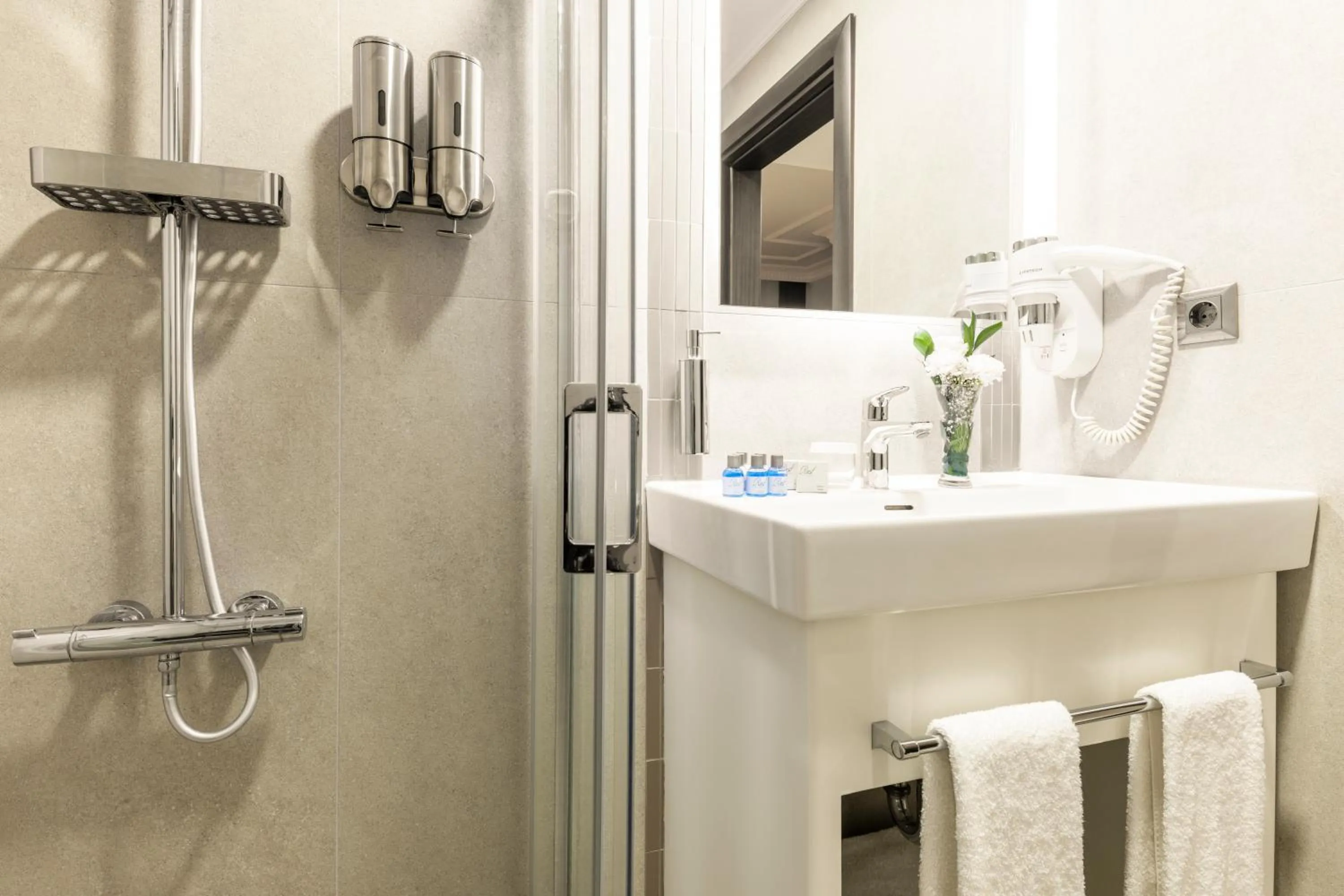 Bathroom in Rast Hotel Sultanahmet