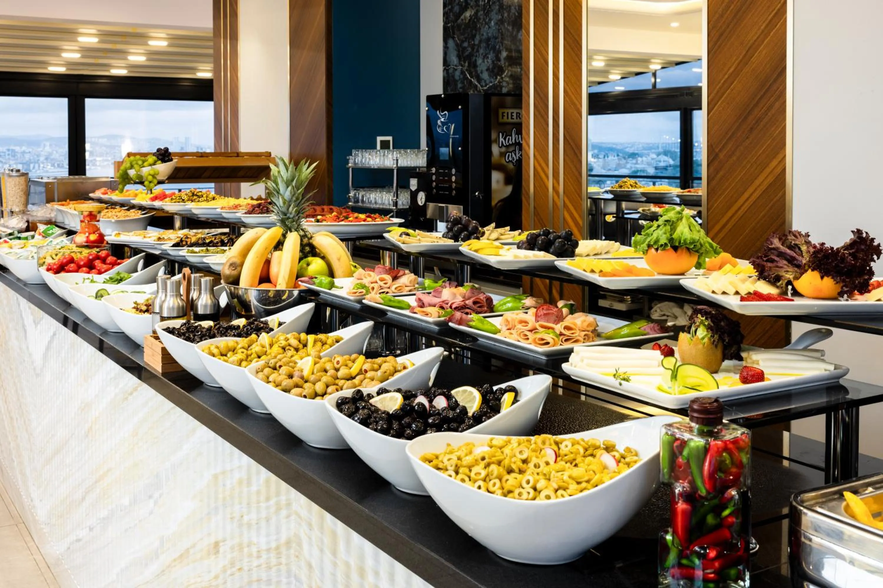 Buffet breakfast in Rast Hotel Sultanahmet